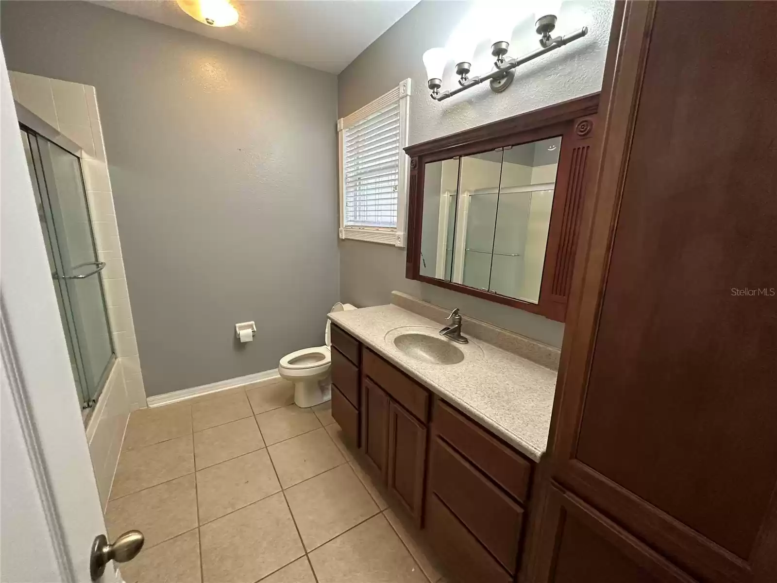 455 HOME GROVE DRIVE, WINTER GARDEN, Florida 34787, 3 Bedrooms Bedrooms, ,2 BathroomsBathrooms,Residential Lease,For Rent,HOME GROVE,MFRO6257066