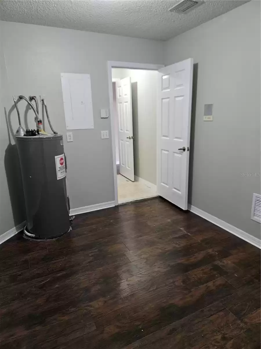 549 LEXINGDALE DRIVE, ORLANDO, Florida 32828, 5 Bedrooms Bedrooms, ,2 BathroomsBathrooms,Residential Lease,For Rent,LEXINGDALE,0,MFRO6257170