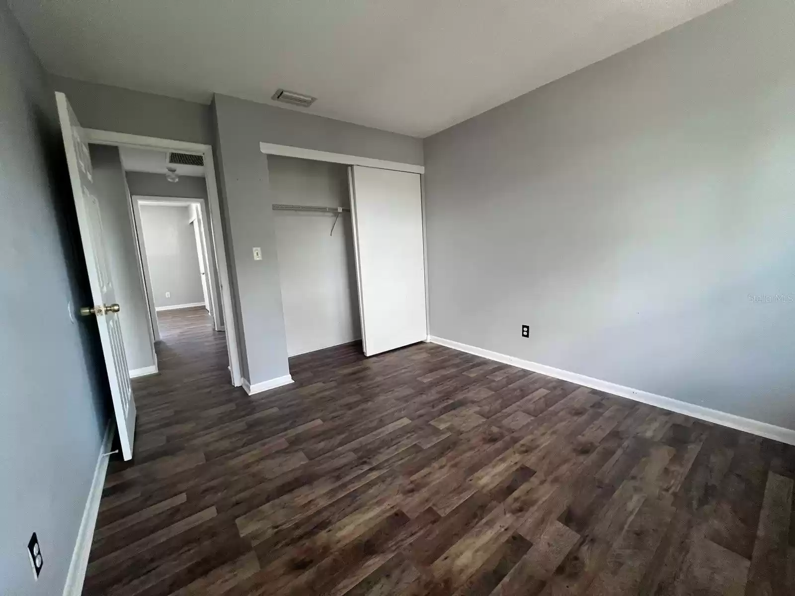 2072 LOS LOMAS DRIVE, CLEARWATER, Florida 33763, 3 Bedrooms Bedrooms, ,1 BathroomBathrooms,Residential Lease,For Rent,LOS LOMAS,0,MFRTB8320467