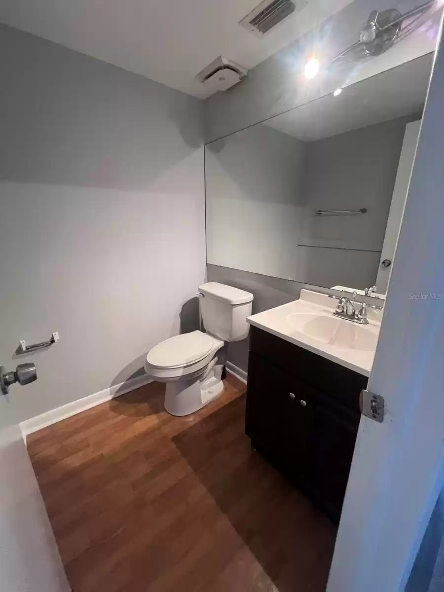 2072 LOS LOMAS DRIVE, CLEARWATER, Florida 33763, 3 Bedrooms Bedrooms, ,1 BathroomBathrooms,Residential Lease,For Rent,LOS LOMAS,0,MFRTB8320467