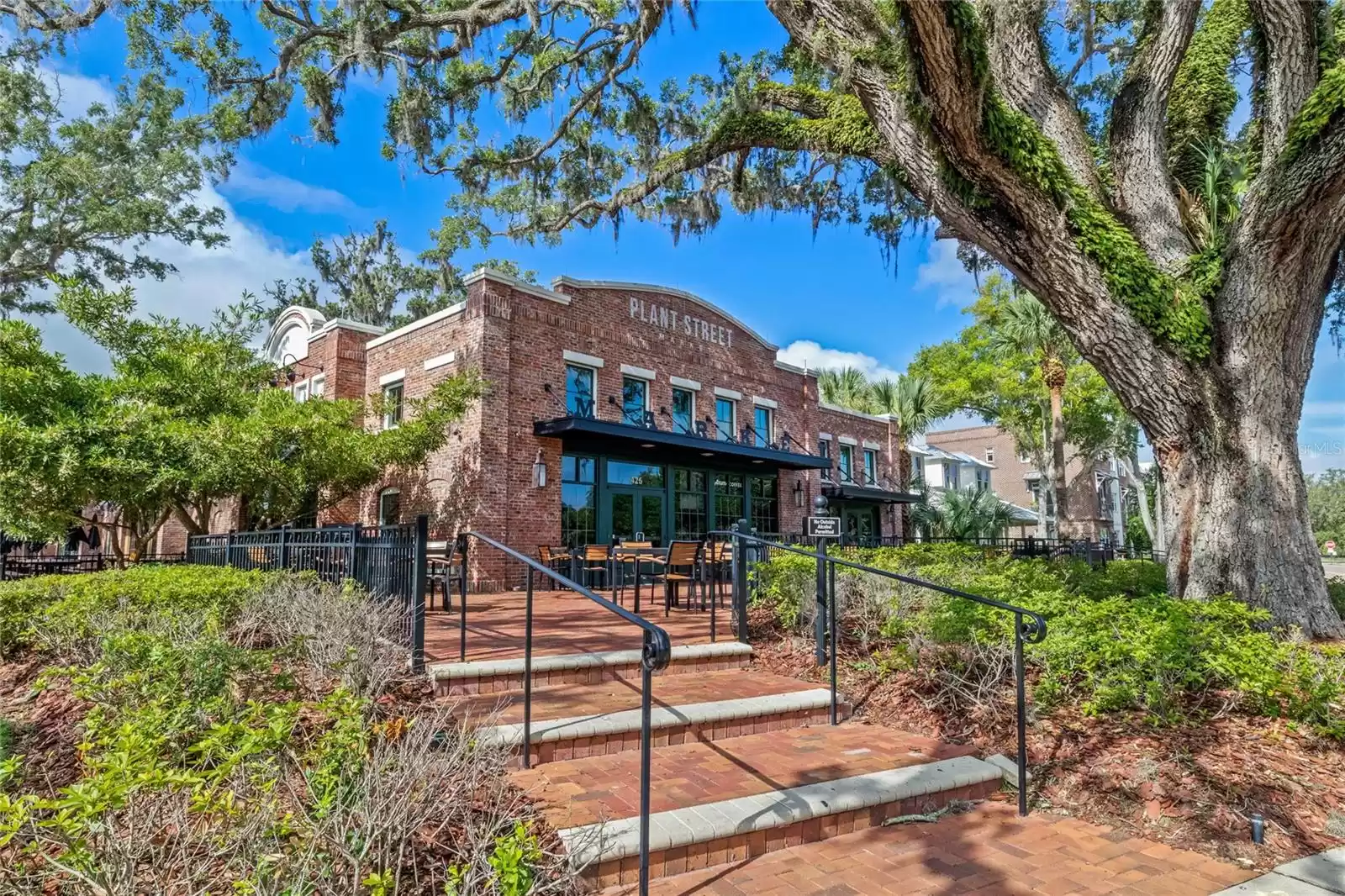 Surrounding community of Downtown Winter Garden