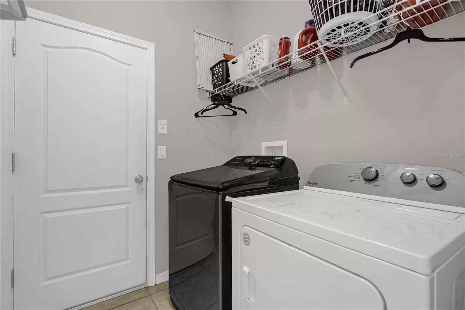 14365 QUEENSIDE STREET, ORLANDO, Florida 32824, 4 Bedrooms Bedrooms, ,3 BathroomsBathrooms,Residential Lease,For Rent,QUEENSIDE,0,MFRO6256627