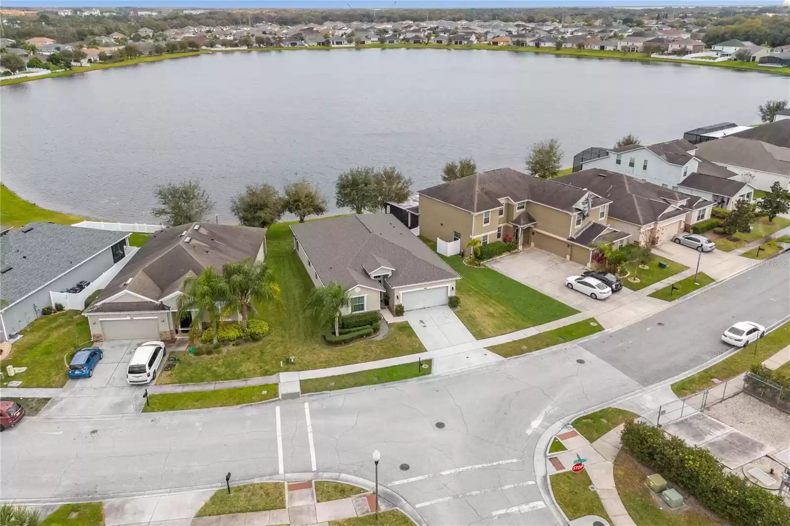 14365 QUEENSIDE STREET, ORLANDO, Florida 32824, 4 Bedrooms Bedrooms, ,3 BathroomsBathrooms,Residential Lease,For Rent,QUEENSIDE,0,MFRO6256627