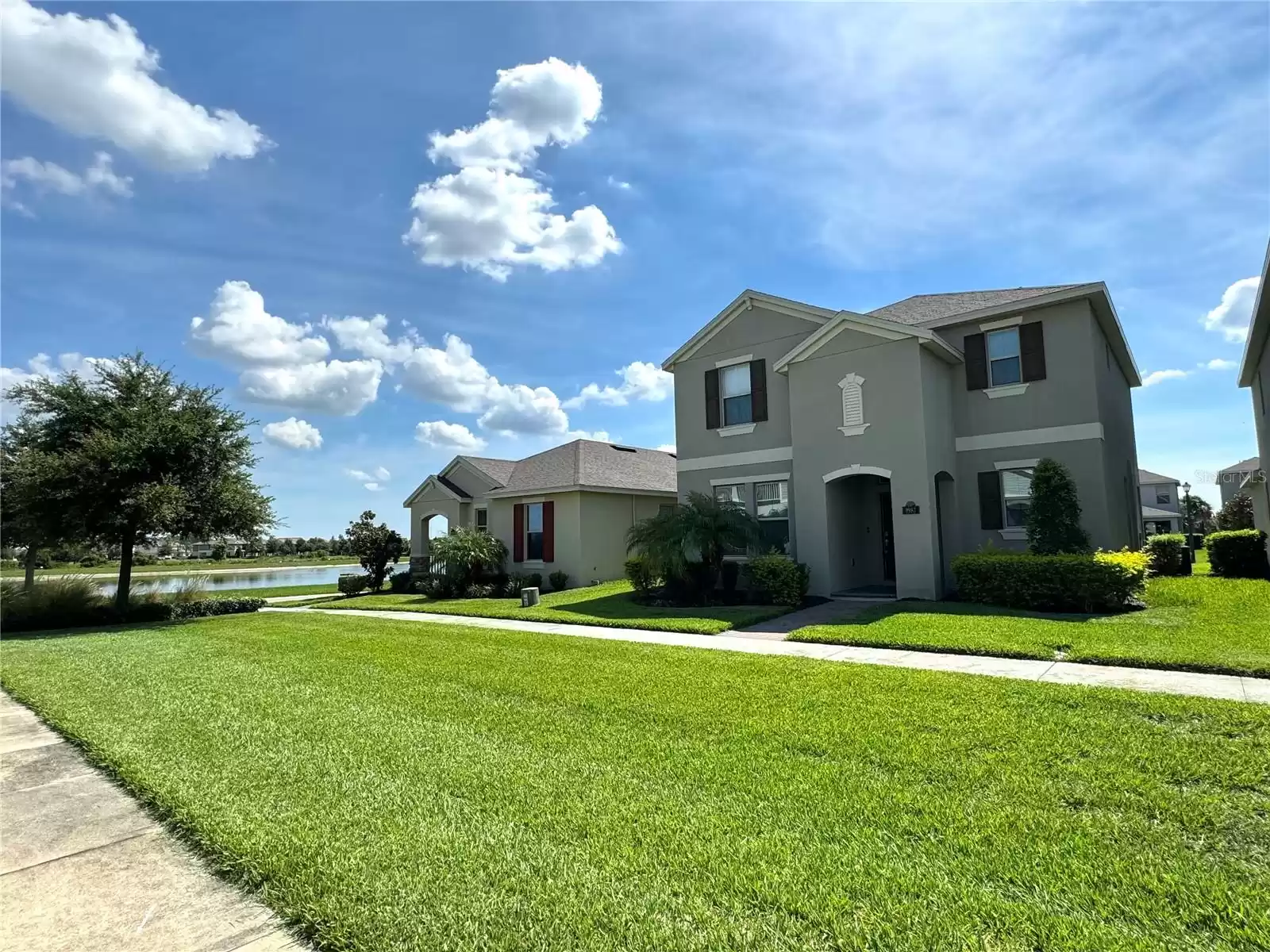 9987 TAWNY MEADOW ALLEY, WINTER GARDEN, Florida 34787, 3 Bedrooms Bedrooms, ,2 BathroomsBathrooms,Residential,For Sale,TAWNY MEADOW,MFRO6228065