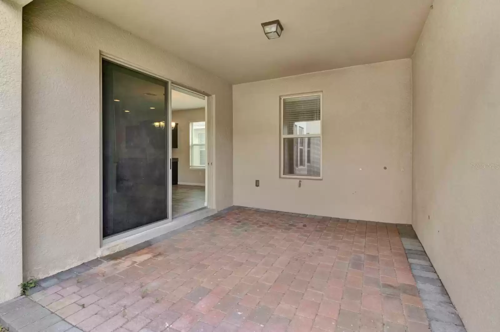 9987 TAWNY MEADOW ALLEY, WINTER GARDEN, Florida 34787, 3 Bedrooms Bedrooms, ,2 BathroomsBathrooms,Residential,For Sale,TAWNY MEADOW,MFRO6228065