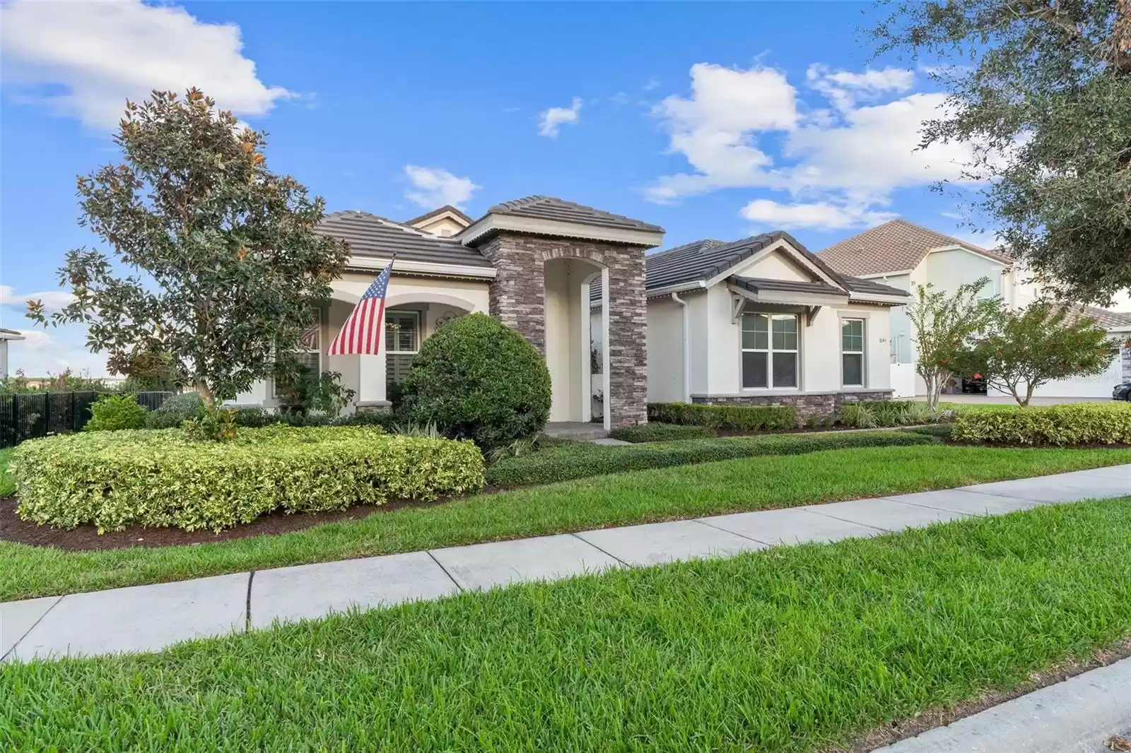 7645 GREEN MOUNTAIN WAY, WINTER GARDEN, Florida 34787, 4 Bedrooms Bedrooms, ,4 BathroomsBathrooms,Residential,For Sale,GREEN MOUNTAIN,MFRO6257850