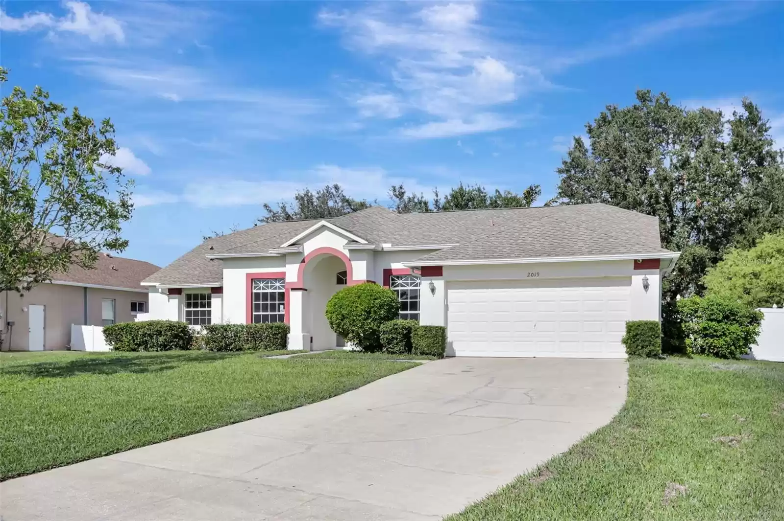 2019 WINTERMERE POINTE DRIVE, WINTER GARDEN, Florida 34787, 4 Bedrooms Bedrooms, ,3 BathroomsBathrooms,Residential,For Sale,WINTERMERE POINTE,MFRO6257471