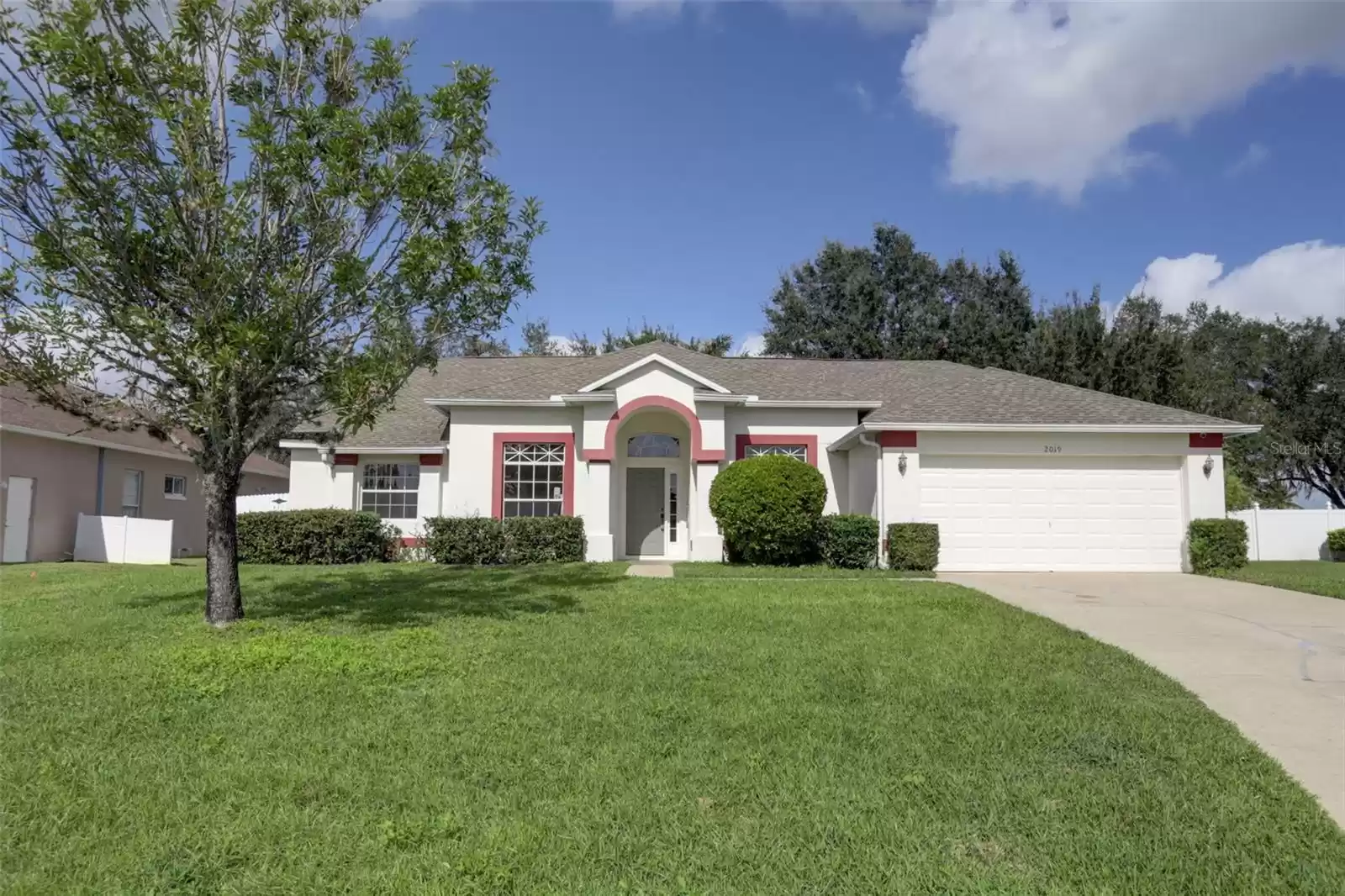 2019 WINTERMERE POINTE DRIVE, WINTER GARDEN, Florida 34787, 4 Bedrooms Bedrooms, ,3 BathroomsBathrooms,Residential,For Sale,WINTERMERE POINTE,MFRO6257471