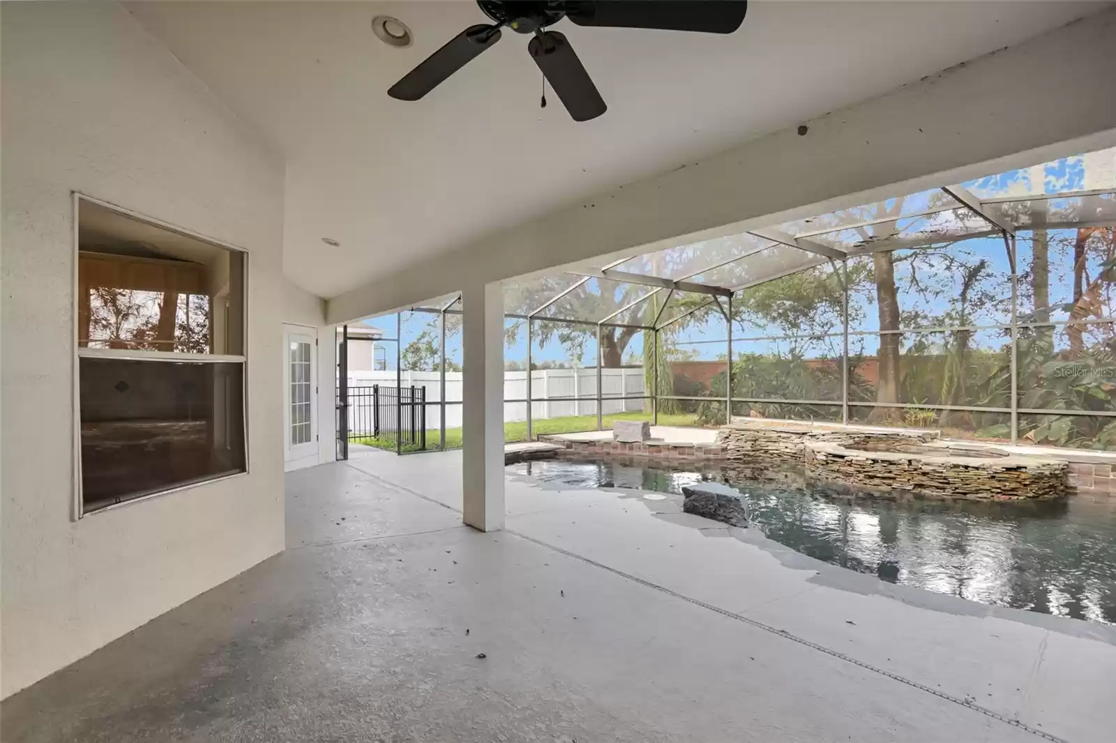 2019 WINTERMERE POINTE DRIVE, WINTER GARDEN, Florida 34787, 4 Bedrooms Bedrooms, ,3 BathroomsBathrooms,Residential,For Sale,WINTERMERE POINTE,MFRO6257471