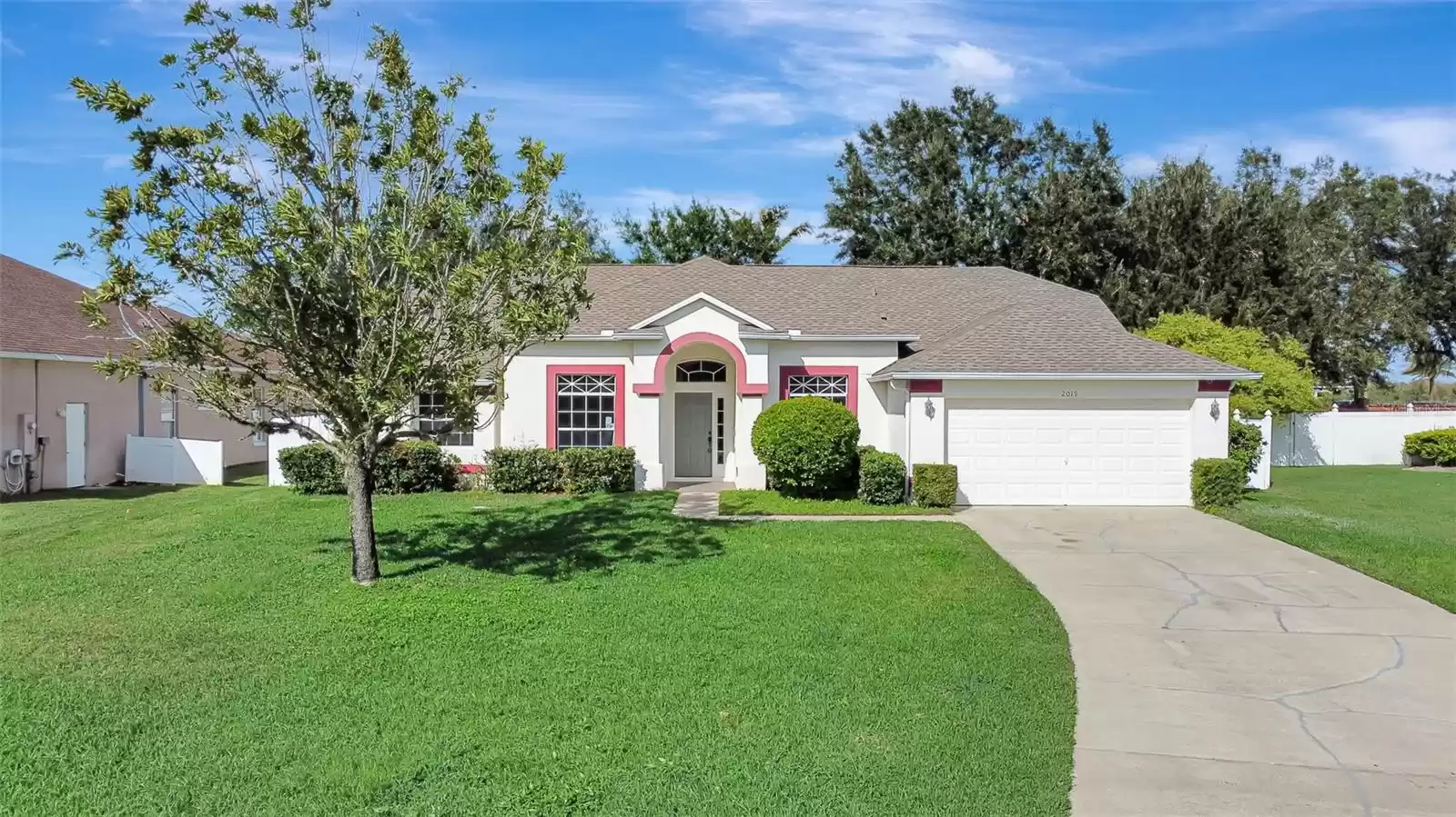 2019 WINTERMERE POINTE DRIVE, WINTER GARDEN, Florida 34787, 4 Bedrooms Bedrooms, ,3 BathroomsBathrooms,Residential,For Sale,WINTERMERE POINTE,MFRO6257471