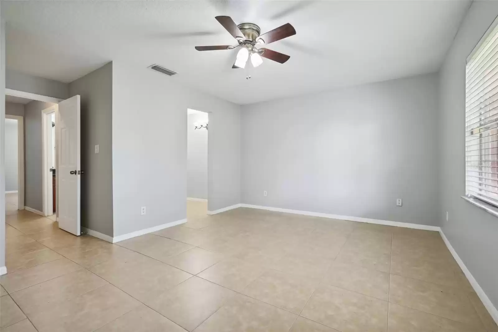 4786 TANGERINE AVENUE, WINTER PARK, Florida 32792, 2 Bedrooms Bedrooms, ,2 BathroomsBathrooms,Residential,For Sale,TANGERINE,MFRO6257765