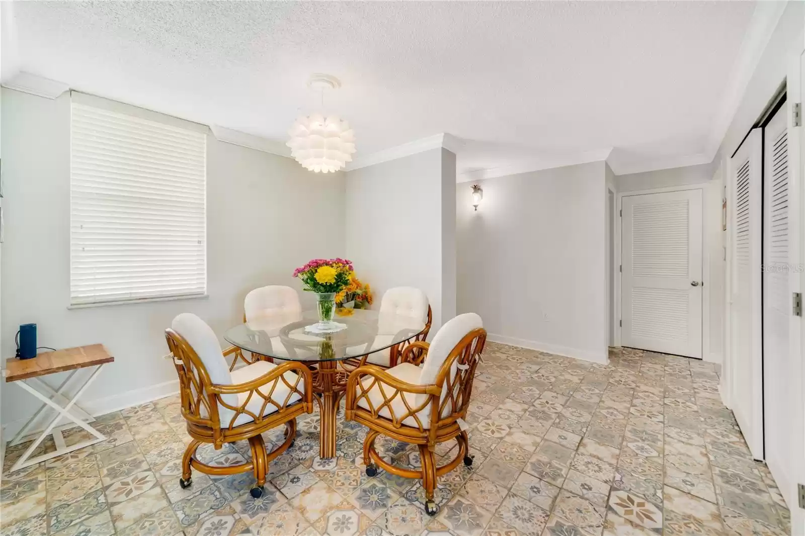 690 OSCEOLA AVENUE, WINTER PARK, Florida 32789, 2 Bedrooms Bedrooms, ,2 BathroomsBathrooms,Residential,For Sale,OSCEOLA,MFRO6257677