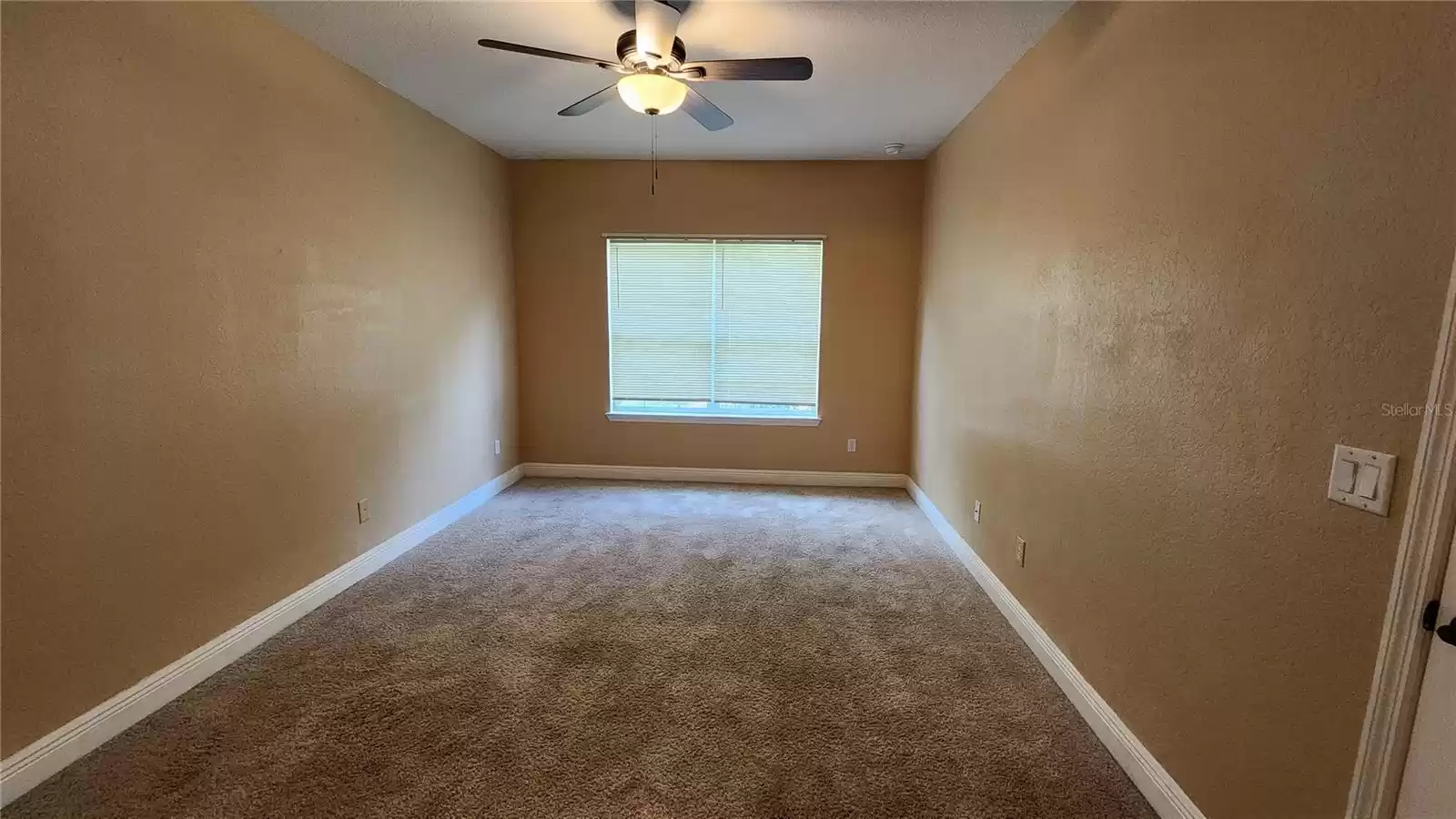 #2 Bedroom with Walk-in Closet