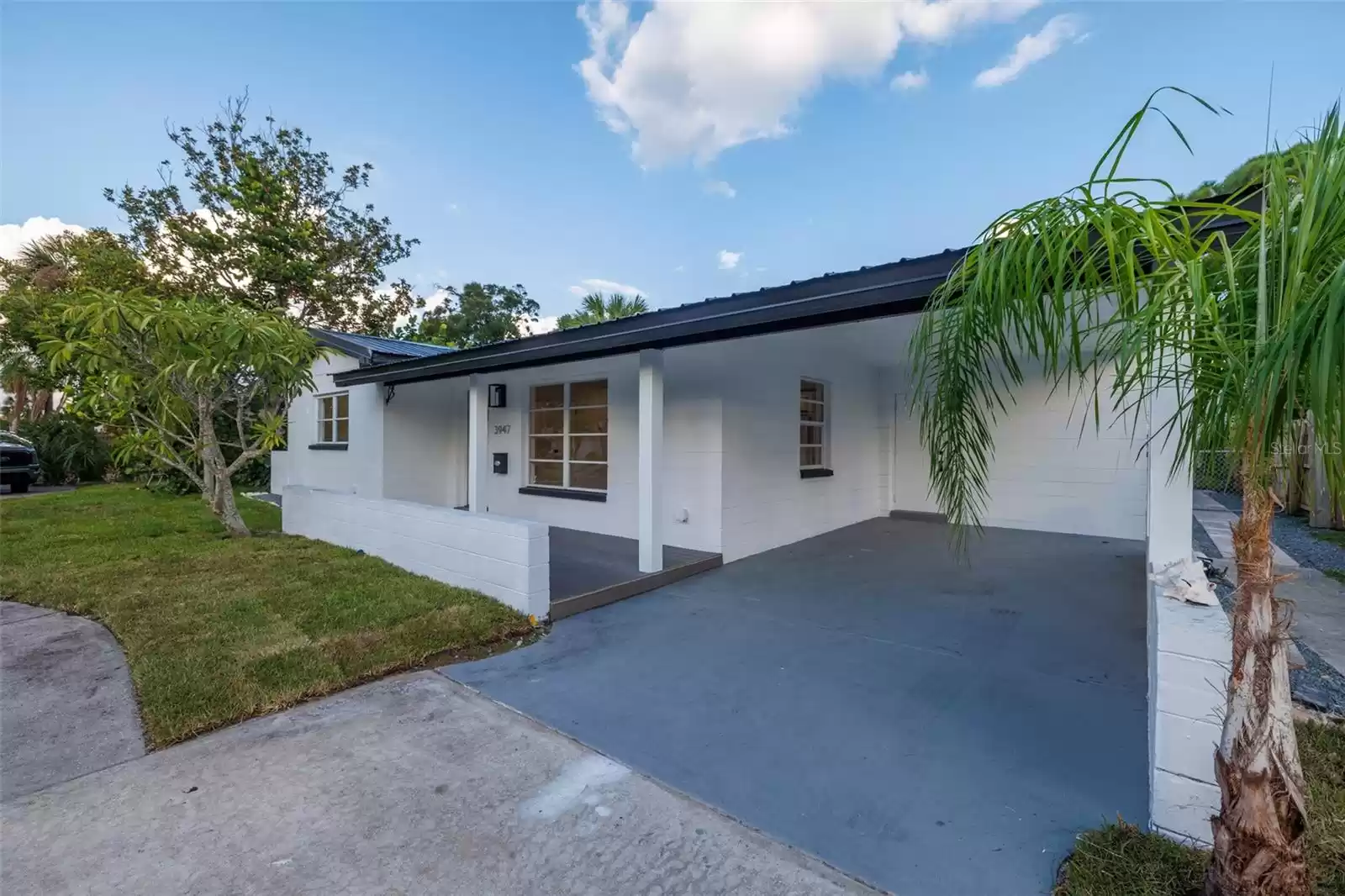 3947 OVERLOOK DRIVE, SAINT PETERSBURG, Florida 33703, 4 Bedrooms Bedrooms, ,2 BathroomsBathrooms,Residential Lease,For Rent,OVERLOOK,MFRTB8321060