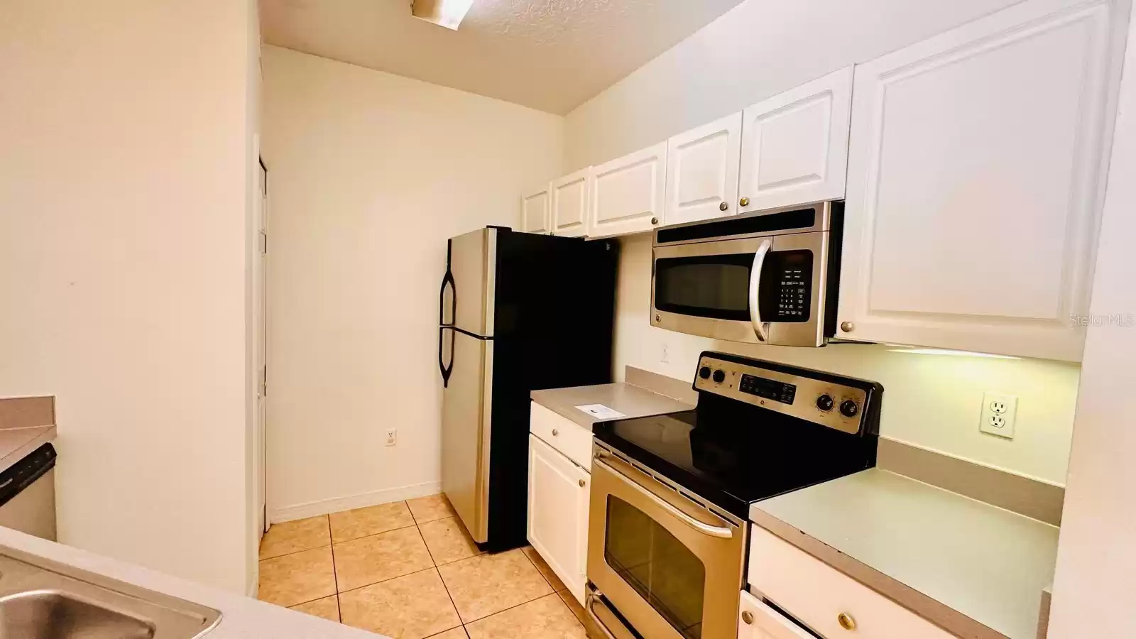 5500 METROWEST BOULEVARD, ORLANDO, Florida 32811, 1 Bedroom Bedrooms, ,1 BathroomBathrooms,Residential Lease,For Rent,METROWEST,MFRS5115751