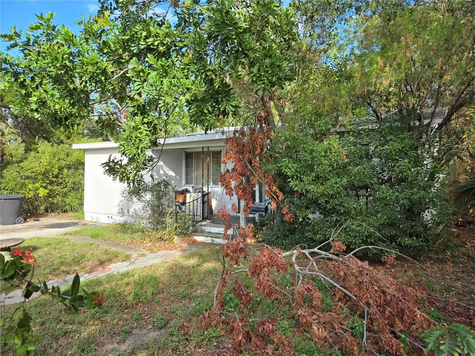 1754 27TH STREET, SAINT PETERSBURG, Florida 33712, 2 Bedrooms Bedrooms, ,1 BathroomBathrooms,Residential,For Sale,27TH,MFRTB8321519