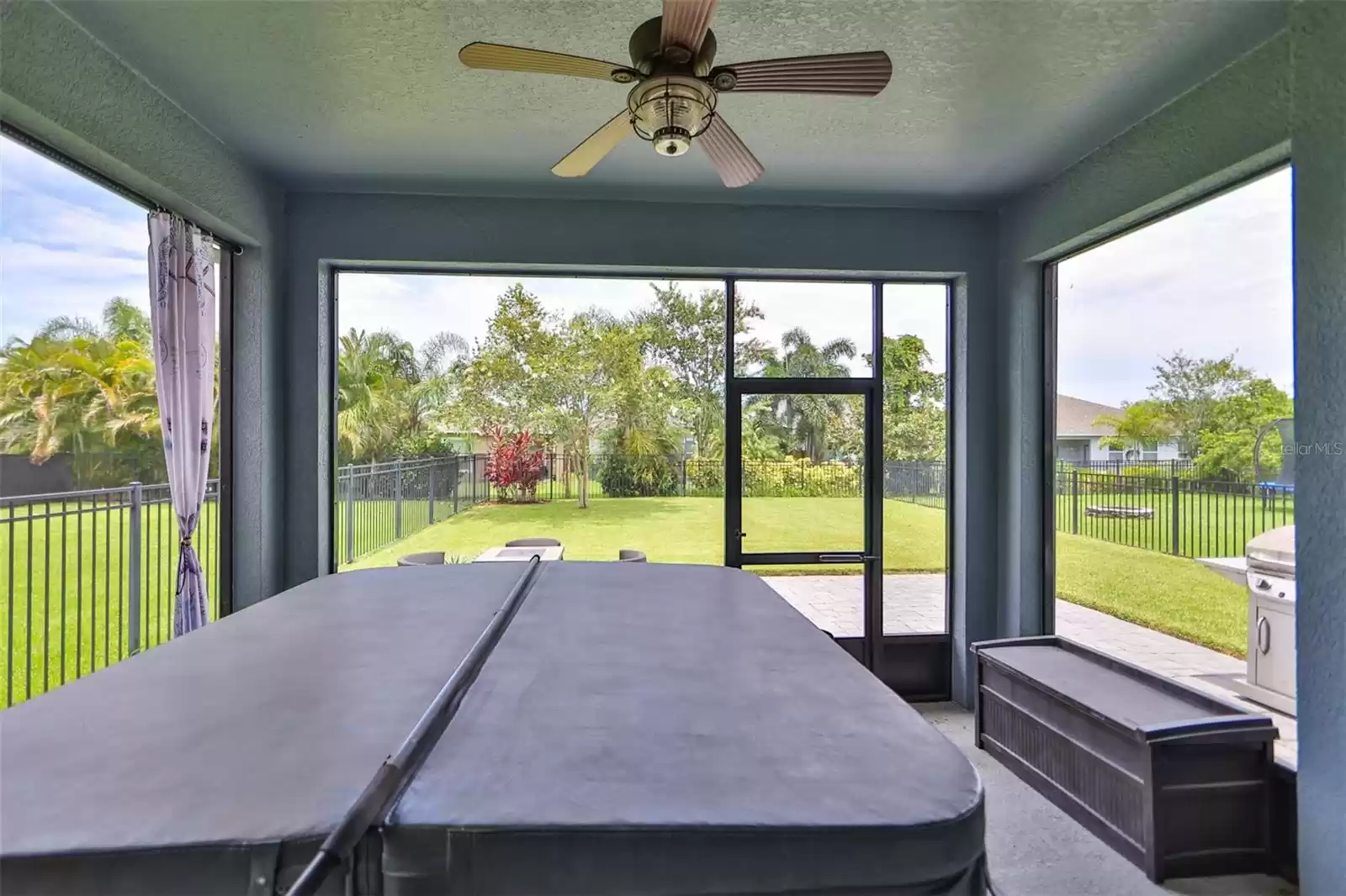 6912 MAKERS WAY, APOLLO BEACH, Florida 33572, 3 Bedrooms Bedrooms, ,2 BathroomsBathrooms,Residential,For Sale,MAKERS,MFRTB8322174