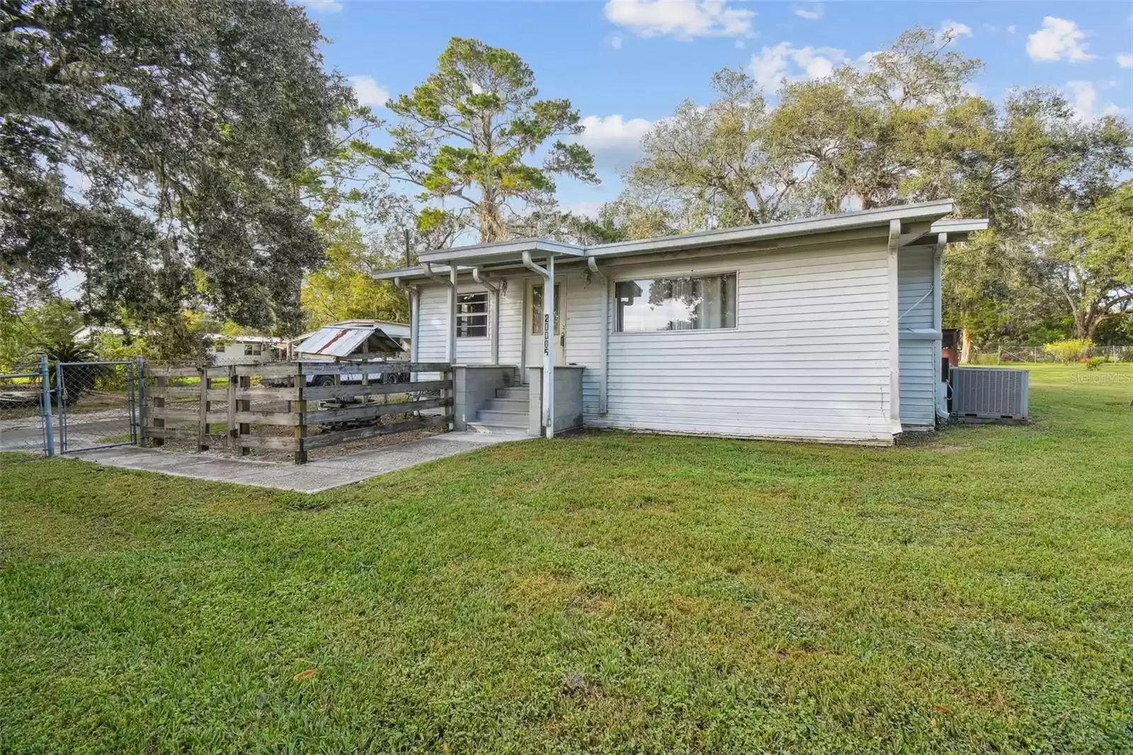 20005 PEYTON PLACE, BROOKSVILLE, Florida 34601, 3 Bedrooms Bedrooms, ,2 BathroomsBathrooms,Residential,For Sale,PEYTON,MFRTB8322091