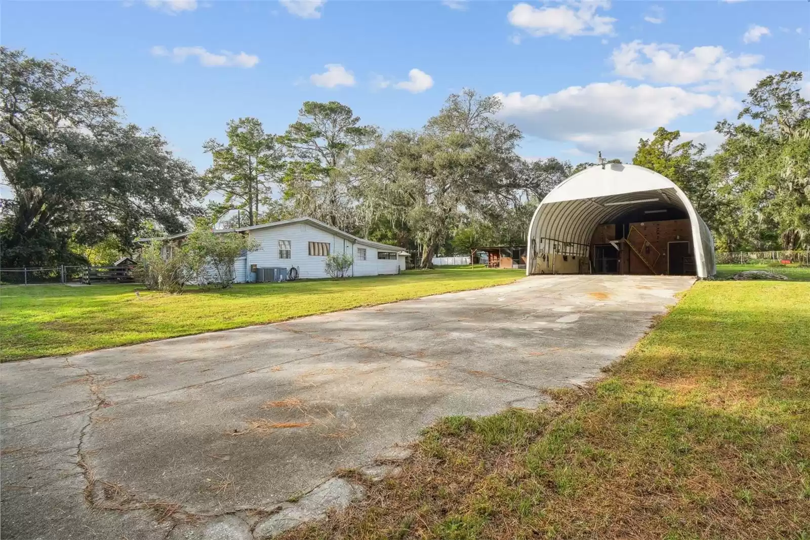 20005 PEYTON PLACE, BROOKSVILLE, Florida 34601, 3 Bedrooms Bedrooms, ,2 BathroomsBathrooms,Residential,For Sale,PEYTON,MFRTB8322091