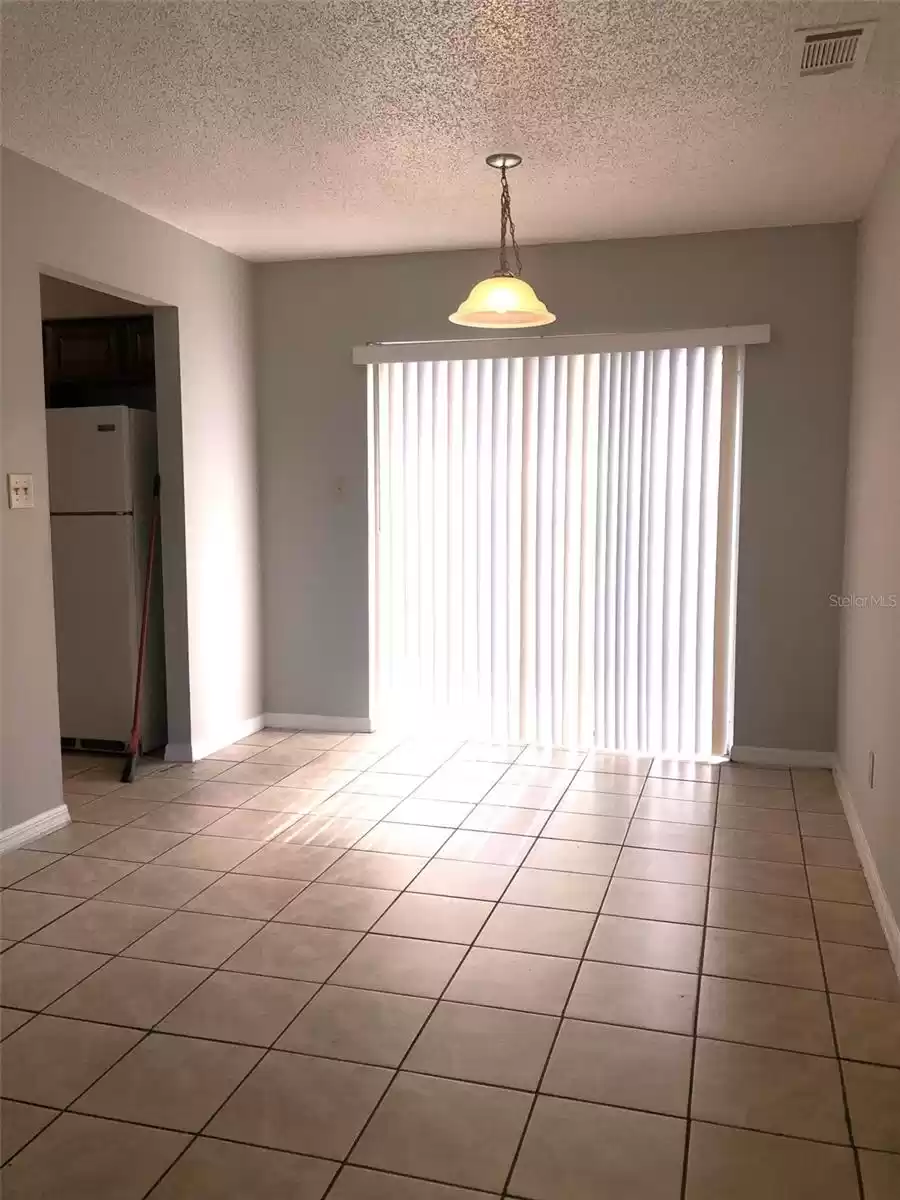 2427 LAKE AVENUE, SANFORD, Florida 32771, 2 Bedrooms Bedrooms, ,1 BathroomBathrooms,Residential Lease,For Rent,LAKE,MFRO6256209