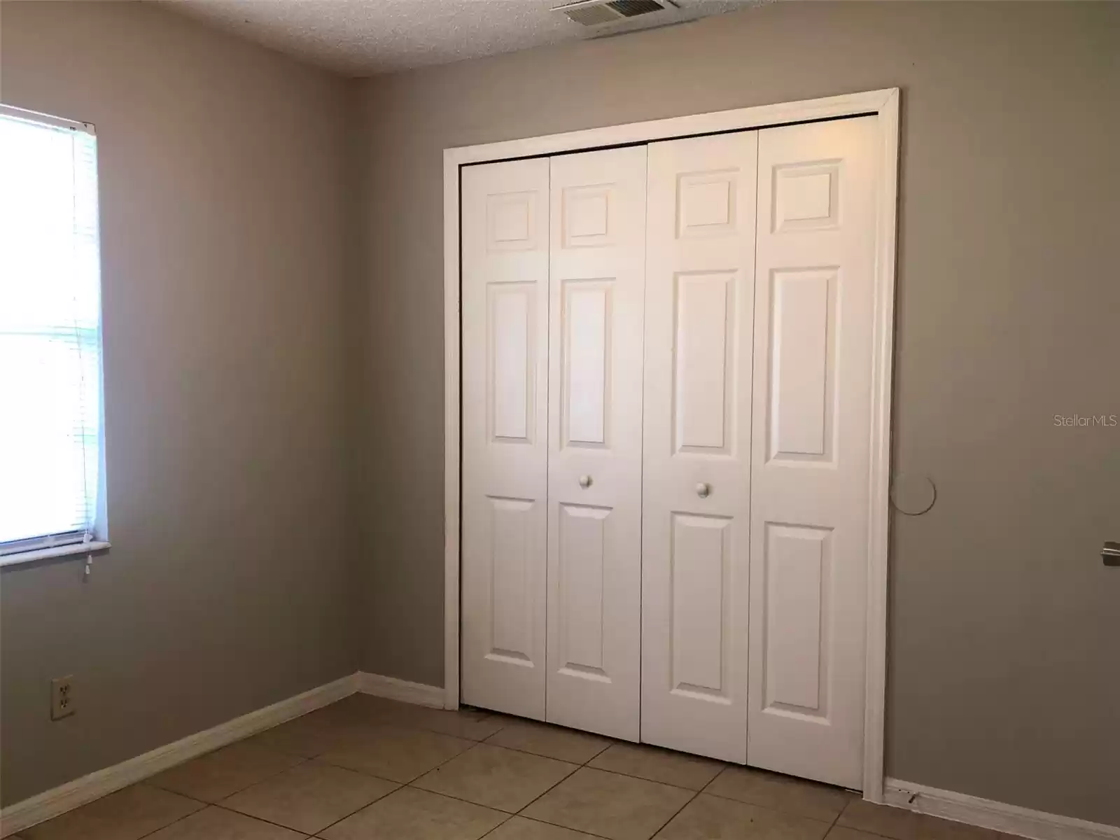 2427 LAKE AVENUE, SANFORD, Florida 32771, 2 Bedrooms Bedrooms, ,1 BathroomBathrooms,Residential Lease,For Rent,LAKE,MFRO6256209