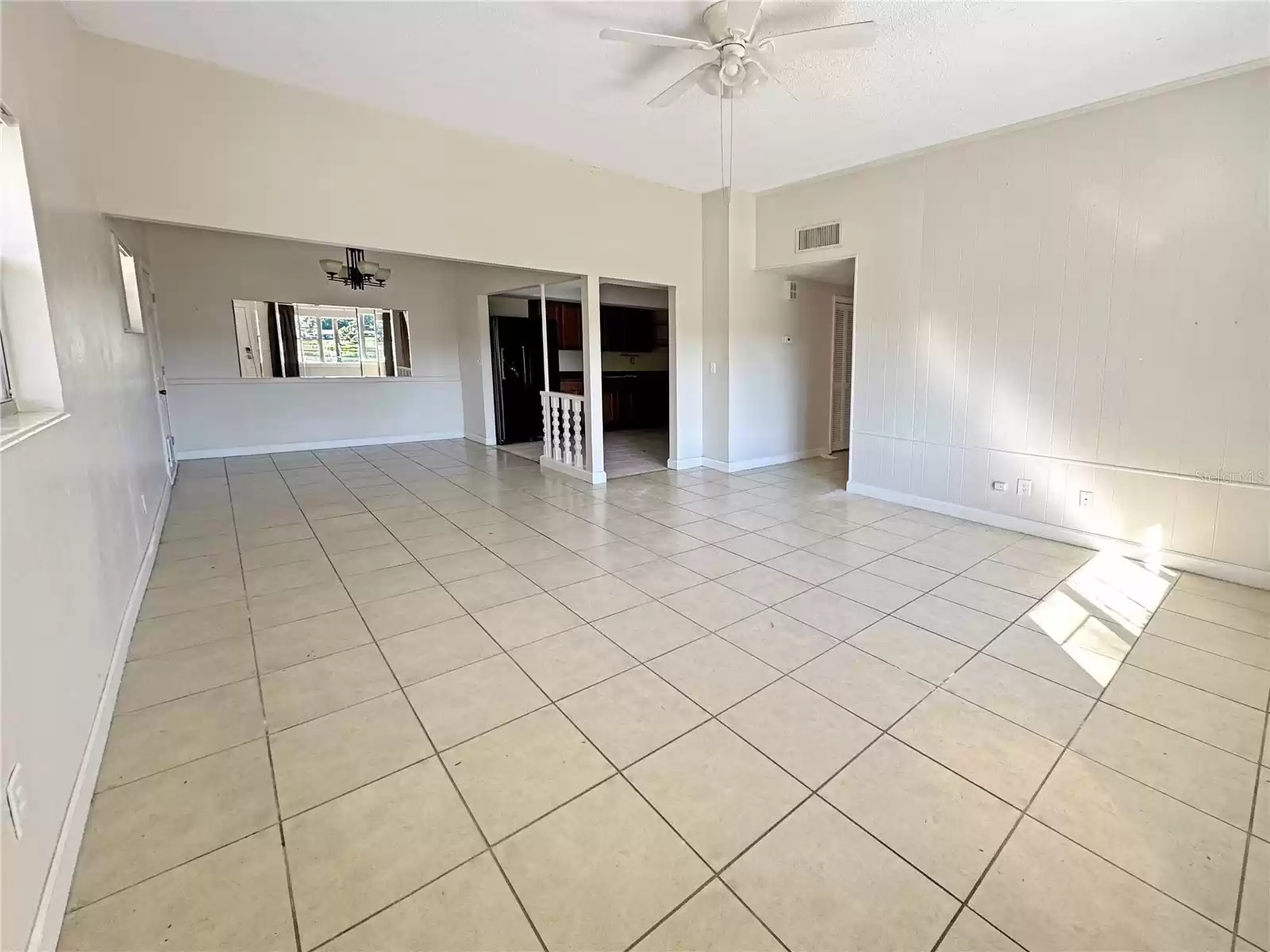 91 SUNNYSIDE DRIVE, CLERMONT, Florida 34711, 3 Bedrooms Bedrooms, ,3 BathroomsBathrooms,Residential Lease,For Rent,SUNNYSIDE,MFRO6258528