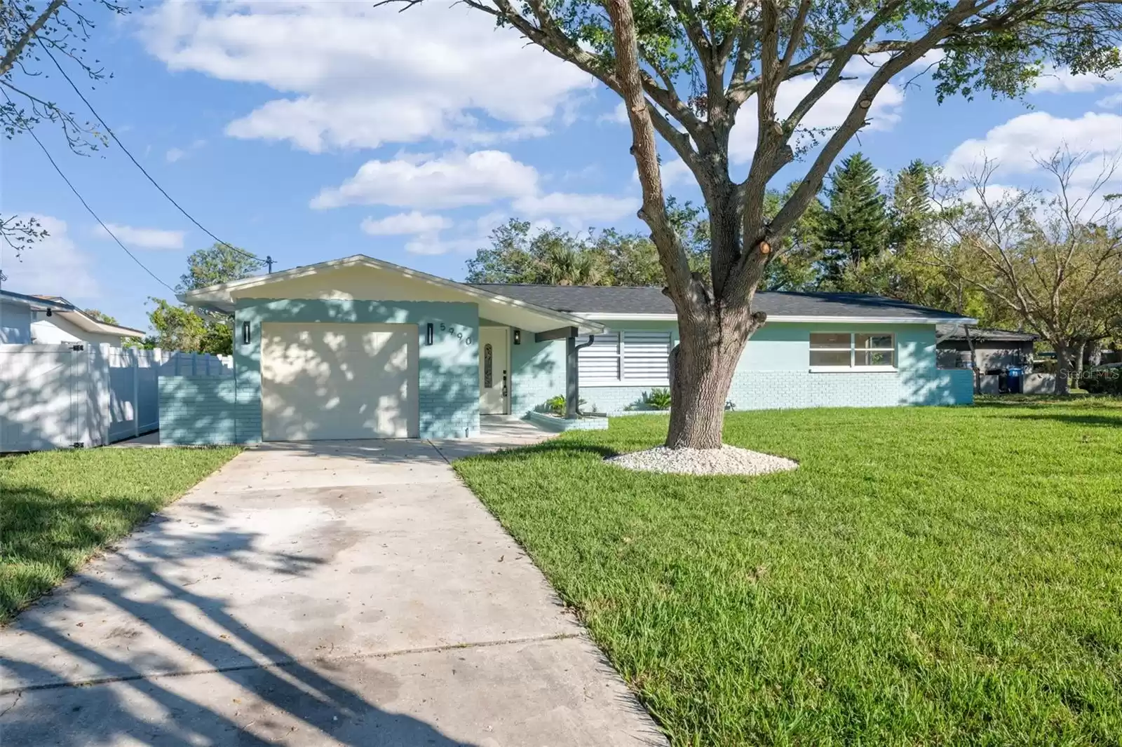 5990 12TH STREET, SAINT PETERSBURG, Florida 33705, 3 Bedrooms Bedrooms, ,2 BathroomsBathrooms,Residential,For Sale,12TH,MFRTB8322127