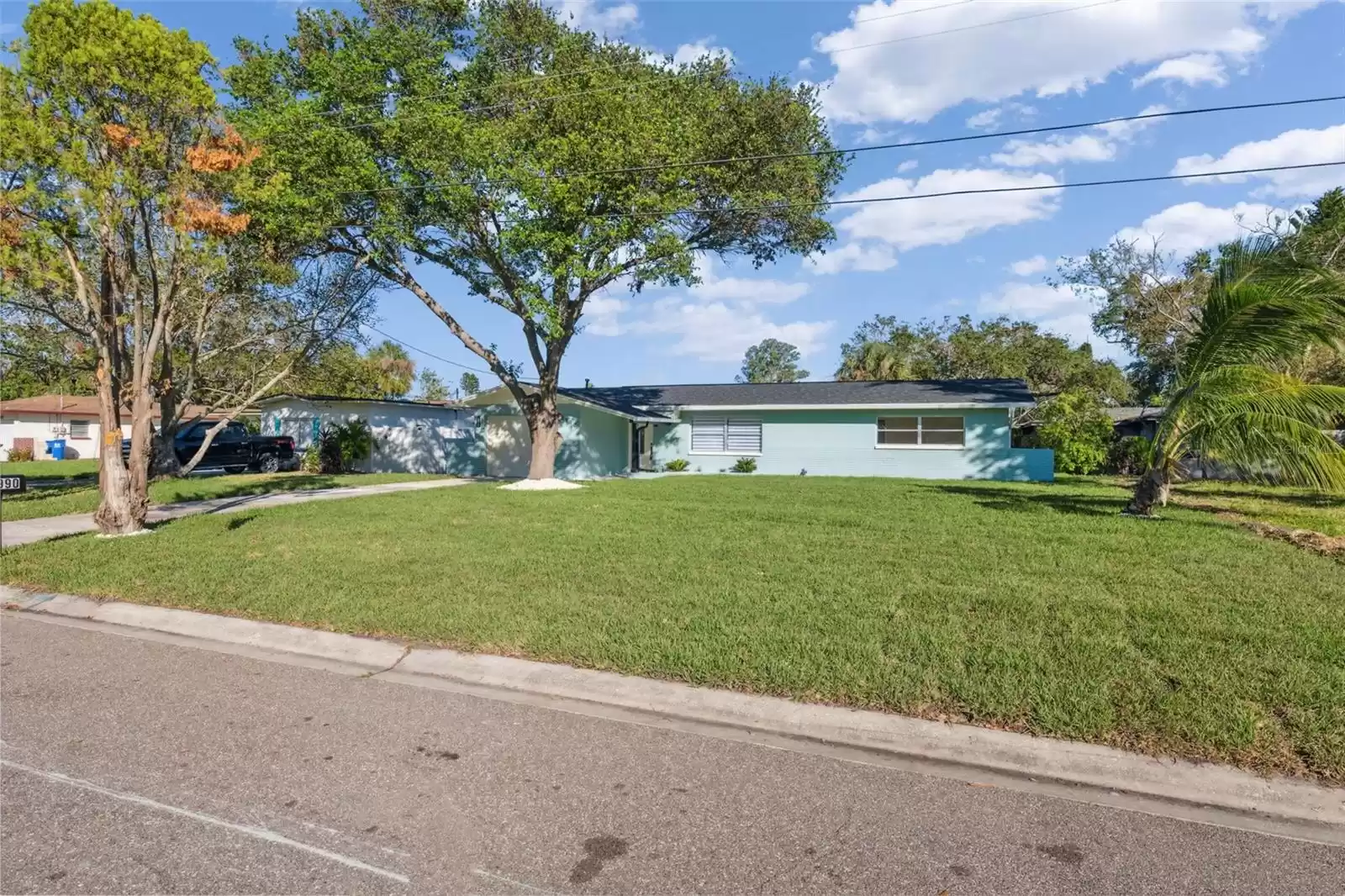 5990 12TH STREET, SAINT PETERSBURG, Florida 33705, 3 Bedrooms Bedrooms, ,2 BathroomsBathrooms,Residential,For Sale,12TH,MFRTB8322127