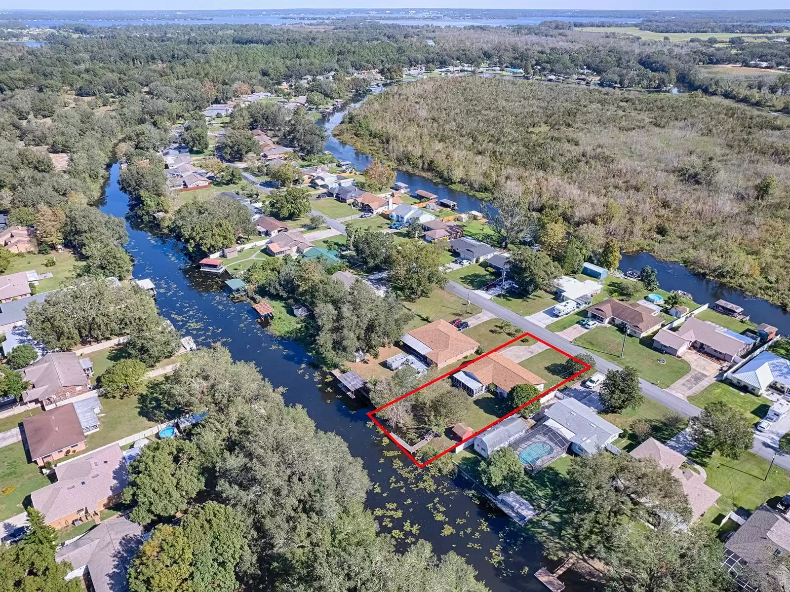 27719 LOIS DRIVE, TAVARES, Florida 32778, 3 Bedrooms Bedrooms, ,2 BathroomsBathrooms,Residential,For Sale,LOIS,MFRG5089431