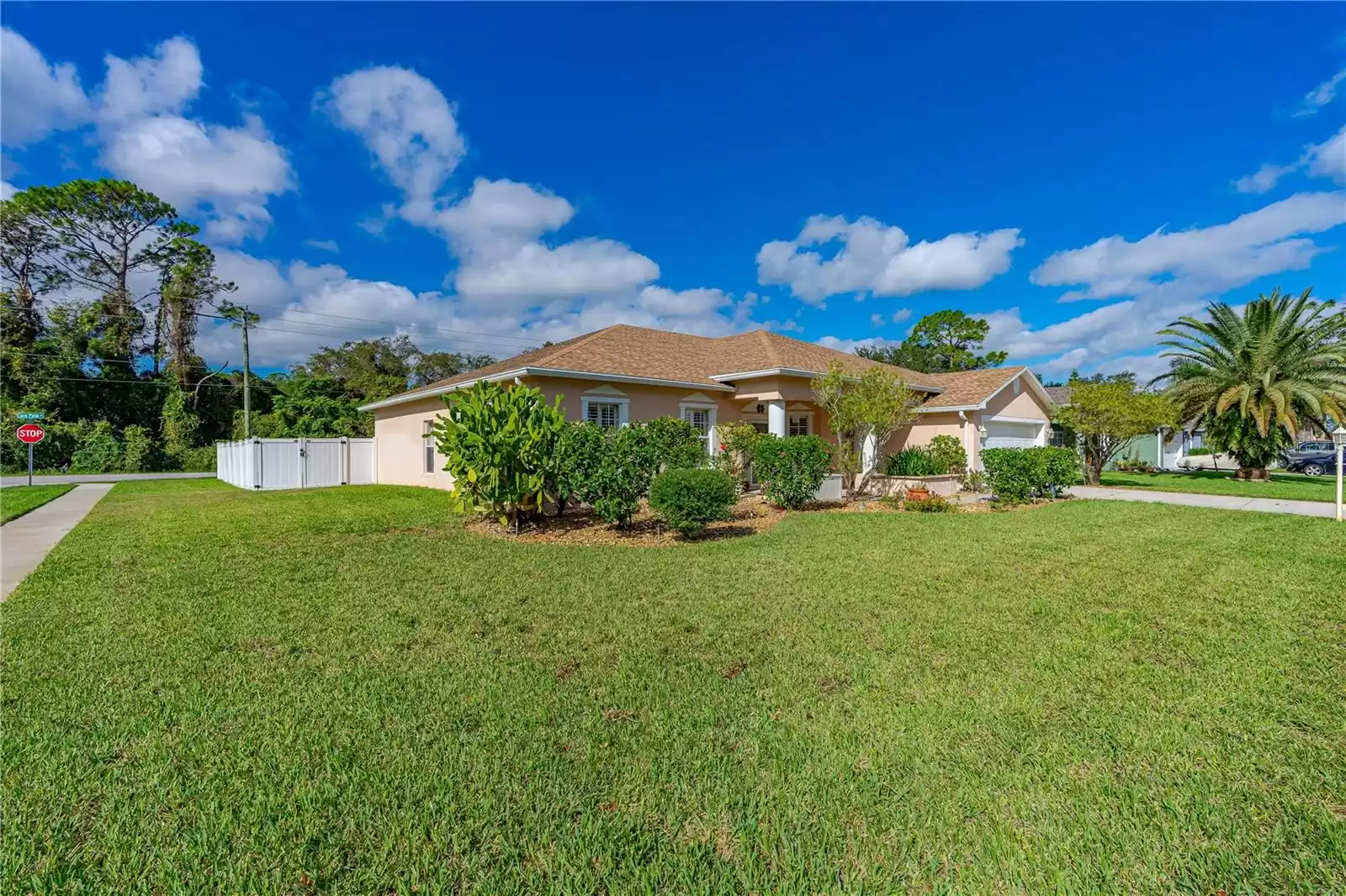 338 MARINERS GATE DRIVE, EDGEWATER, Florida 32141, 4 Bedrooms Bedrooms, ,2 BathroomsBathrooms,Residential,For Sale,MARINERS GATE,MFRNS1083057