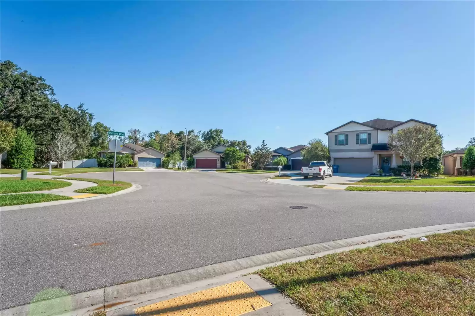 15724 PERUVIAN LILY COURT, BROOKSVILLE, Florida 34604, 3 Bedrooms Bedrooms, ,2 BathroomsBathrooms,Residential,For Sale,PERUVIAN LILY,MFRW7869998