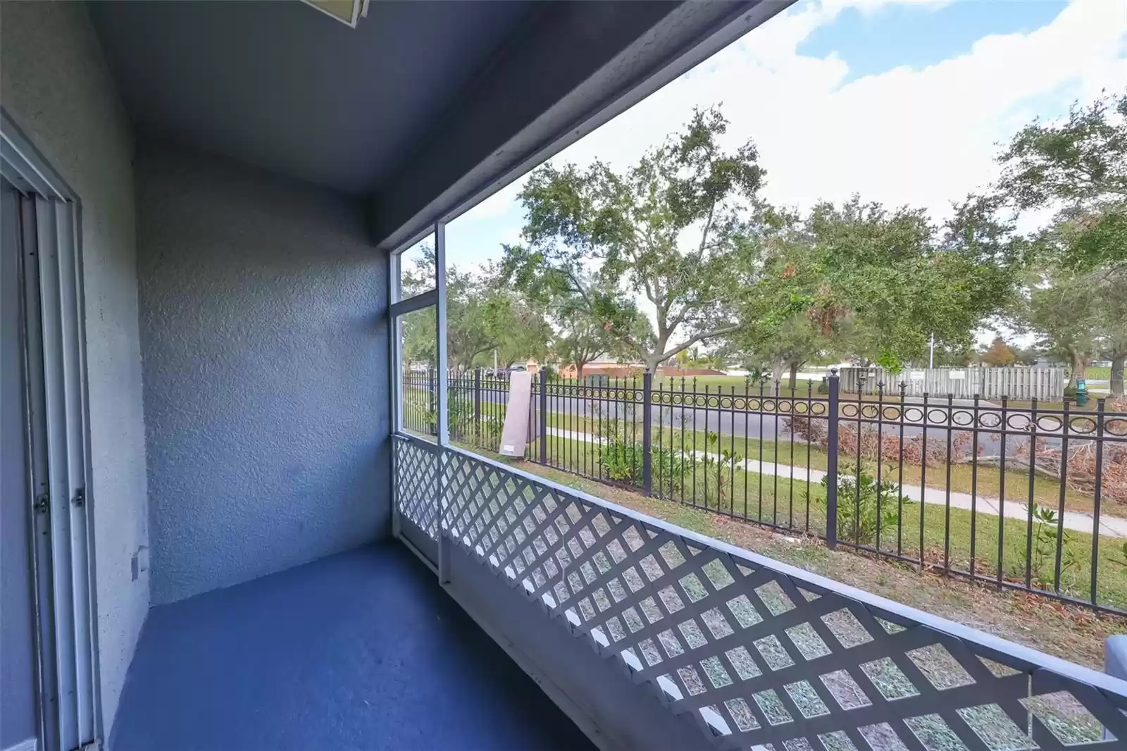 12970 KINGS CROSSING DRIVE, GIBSONTON, Florida 33534, 2 Bedrooms Bedrooms, ,2 BathroomsBathrooms,Residential Lease,For Rent,KINGS CROSSING,MFRTB8322262