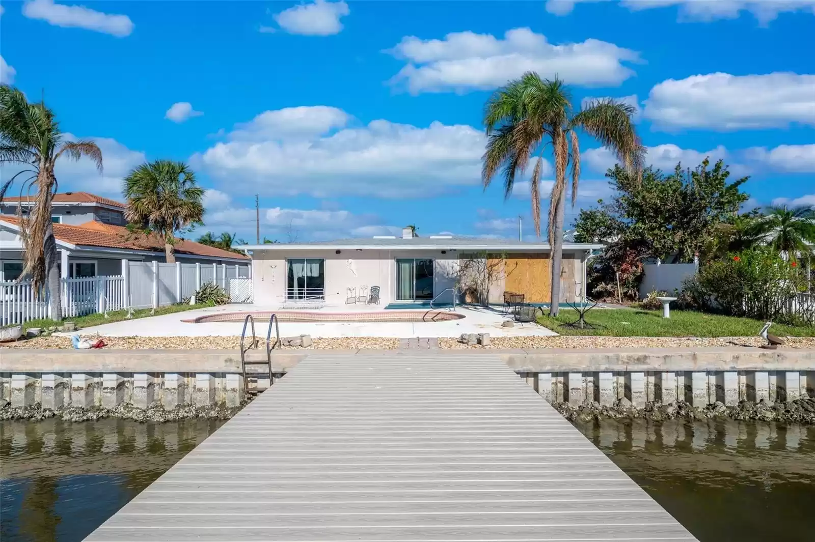 855 115TH AVENUE, TREASURE ISLAND, Florida 33706, 3 Bedrooms Bedrooms, ,2 BathroomsBathrooms,Residential,For Sale,115TH,MFRTB8322029