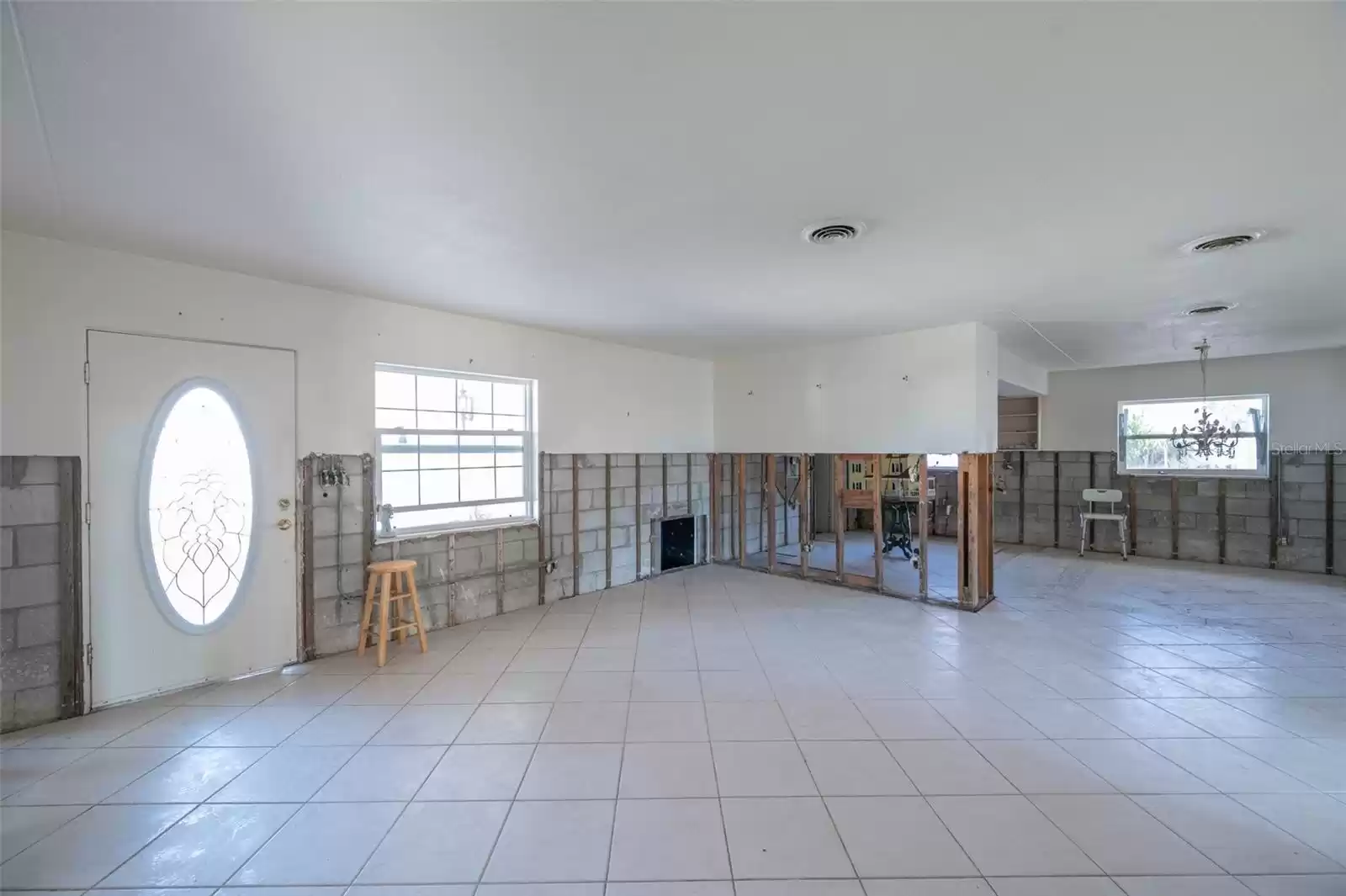 855 115TH AVENUE, TREASURE ISLAND, Florida 33706, 3 Bedrooms Bedrooms, ,2 BathroomsBathrooms,Residential,For Sale,115TH,MFRTB8322029