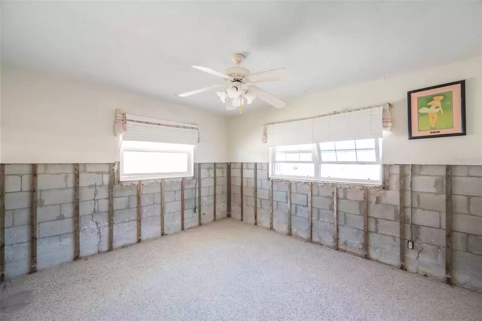 855 115TH AVENUE, TREASURE ISLAND, Florida 33706, 3 Bedrooms Bedrooms, ,2 BathroomsBathrooms,Residential,For Sale,115TH,MFRTB8322029