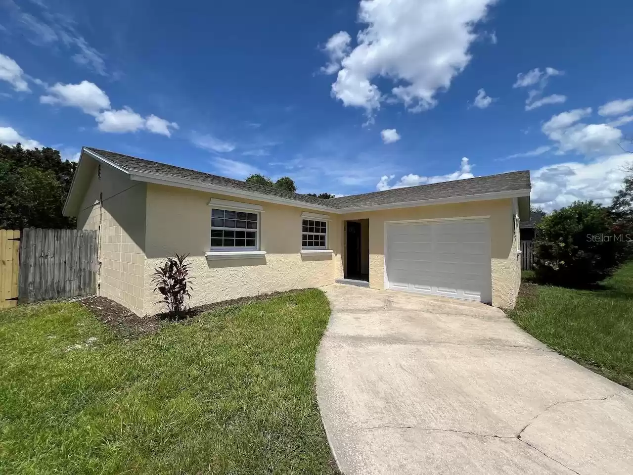 4543 LIGUSTRUM WAY, ORLANDO, Florida 32839, 3 Bedrooms Bedrooms, ,2 BathroomsBathrooms,Residential,For Sale,LIGUSTRUM,MFRO6240946