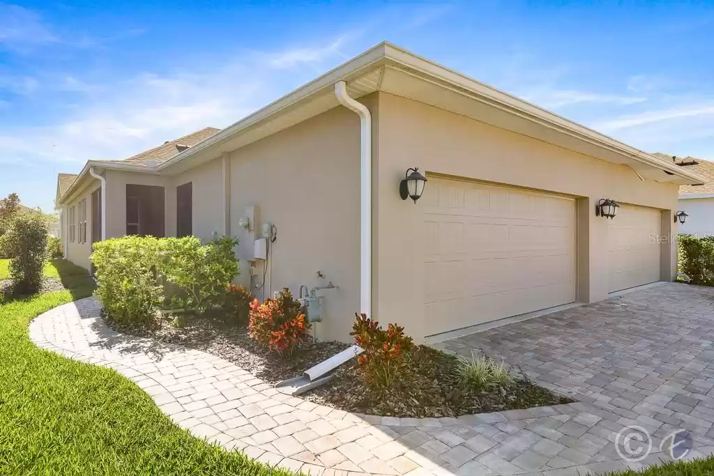 13892 KINGFISHER GLEN DRIVE, LITHIA, Florida 33547, 2 Bedrooms Bedrooms, ,2 BathroomsBathrooms,Residential Lease,For Rent,KINGFISHER GLEN,MFRTB8322648