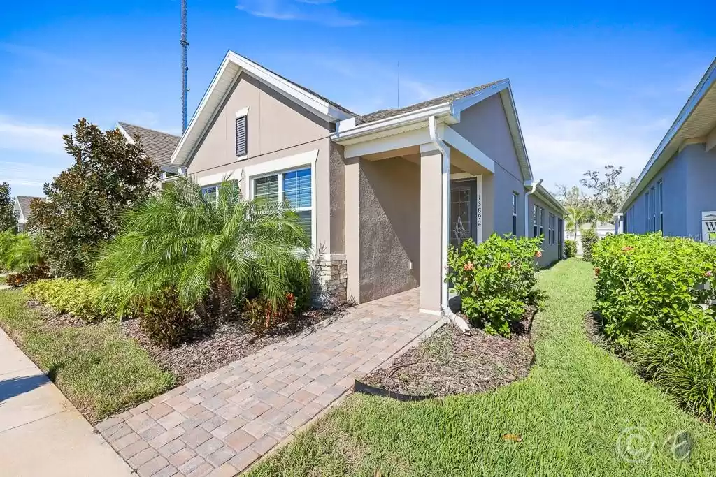 13892 KINGFISHER GLEN DRIVE, LITHIA, Florida 33547, 2 Bedrooms Bedrooms, ,2 BathroomsBathrooms,Residential Lease,For Rent,KINGFISHER GLEN,MFRTB8322648