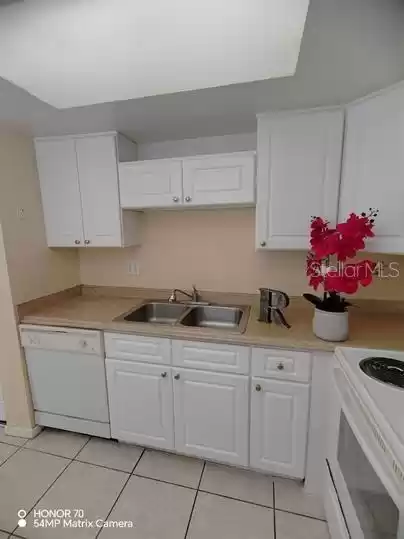 TAMPA, Florida 33615, 1 Bedroom Bedrooms, ,1 BathroomBathrooms,Residential Lease,For Rent,MFRT3510612