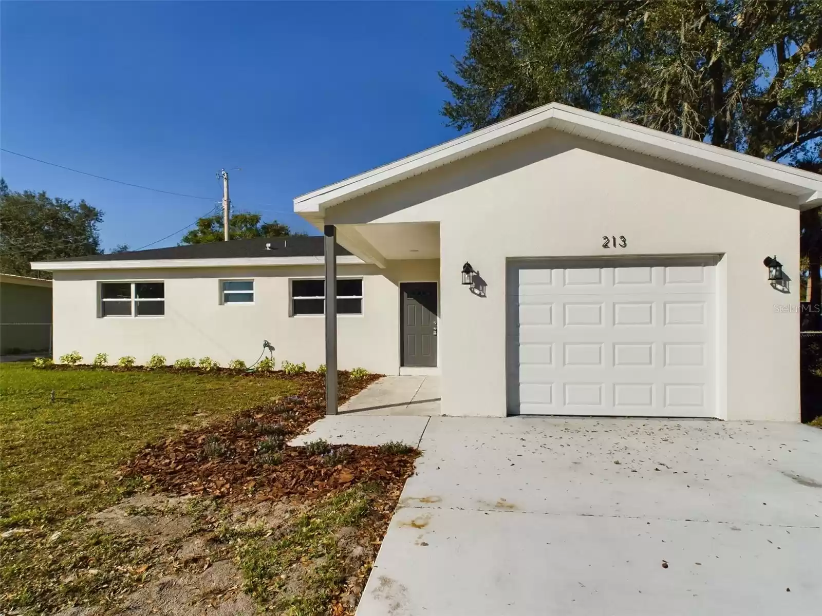 213 RHEA CIRCLE, LAKELAND, Florida 33813, 3 Bedrooms Bedrooms, ,2 BathroomsBathrooms,Residential,For Sale,RHEA,MFRP4932792