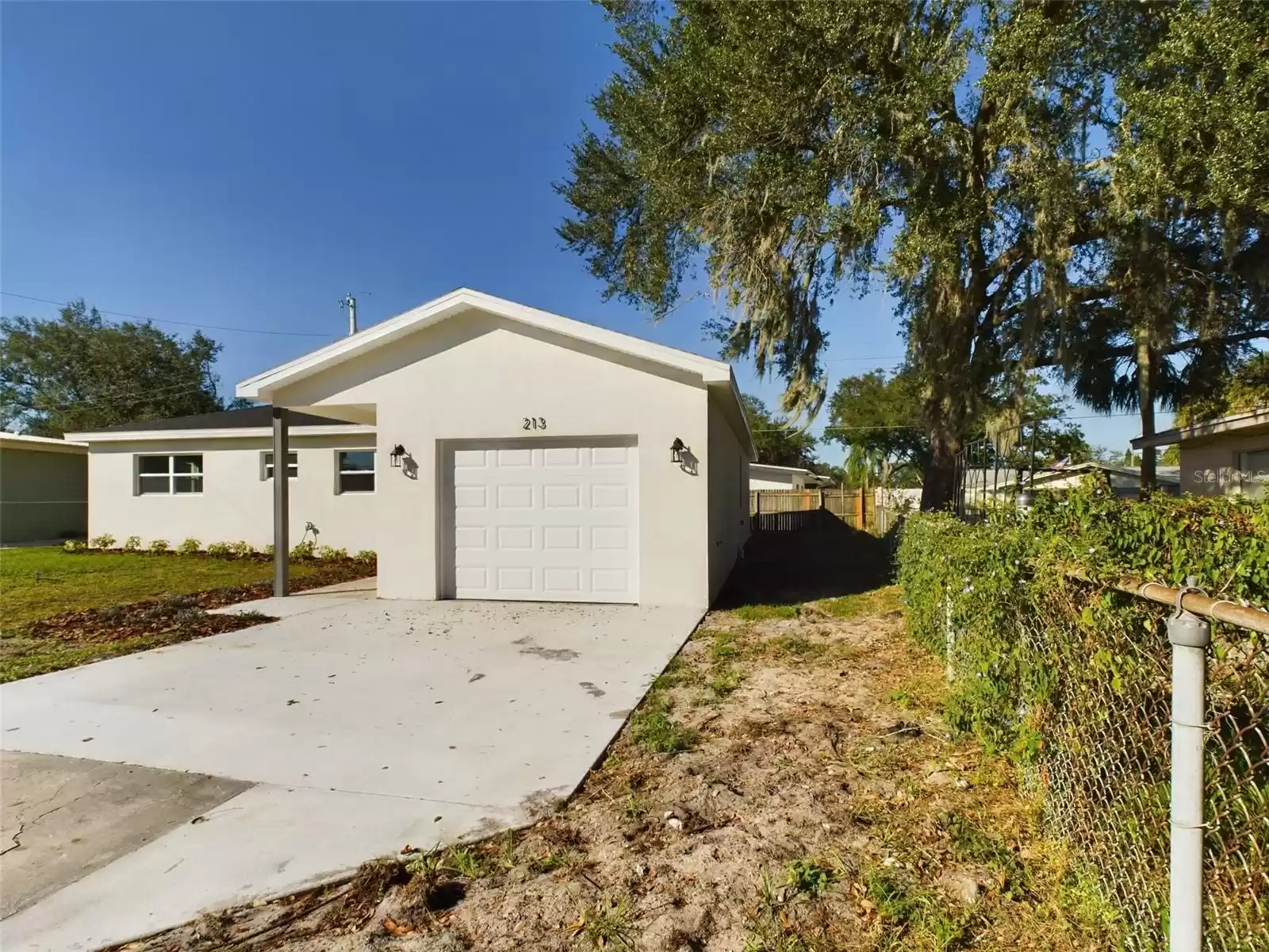 213 RHEA CIRCLE, LAKELAND, Florida 33813, 3 Bedrooms Bedrooms, ,2 BathroomsBathrooms,Residential,For Sale,RHEA,MFRP4932792