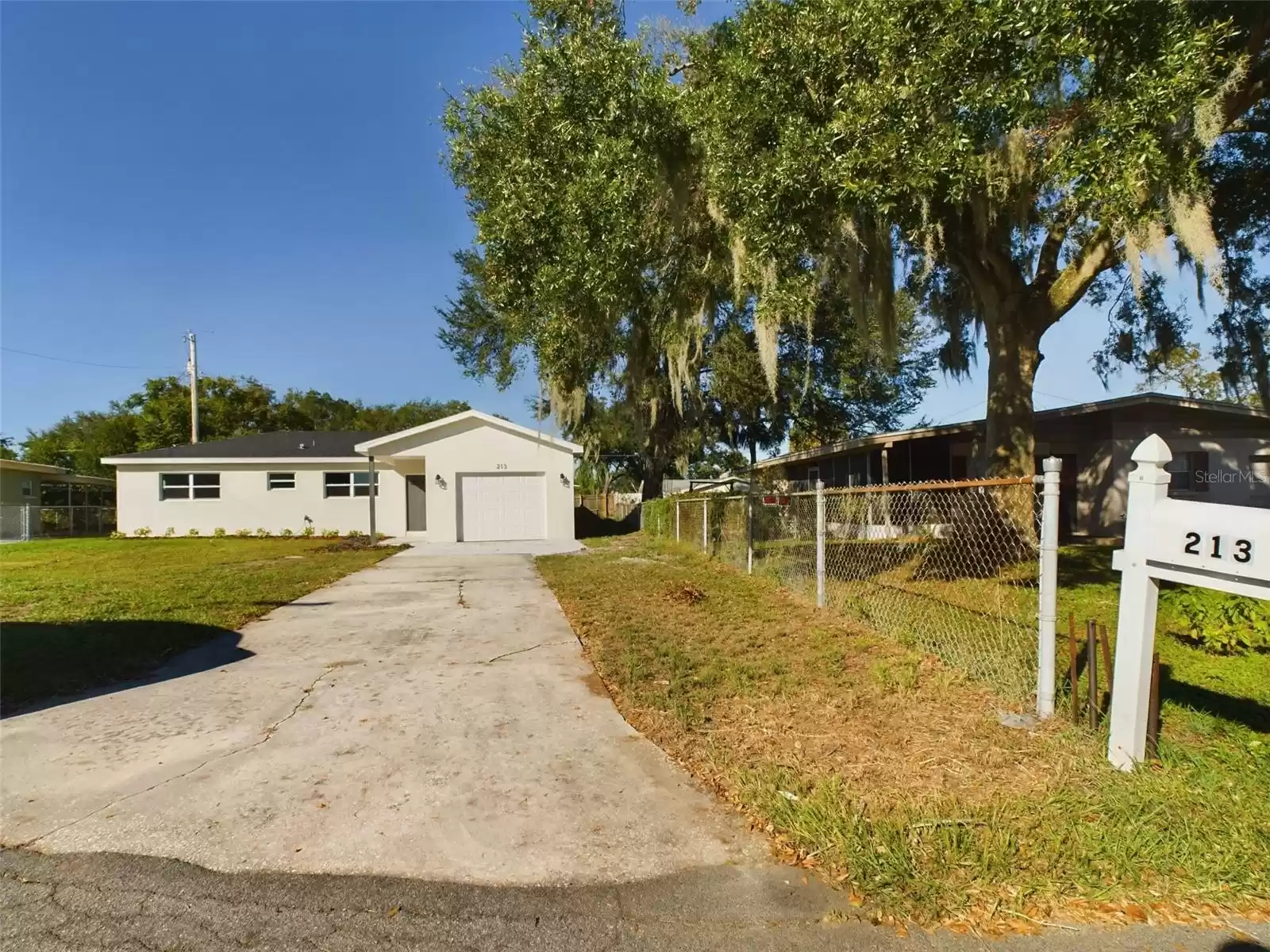 213 RHEA CIRCLE, LAKELAND, Florida 33813, 3 Bedrooms Bedrooms, ,2 BathroomsBathrooms,Residential,For Sale,RHEA,MFRP4932792