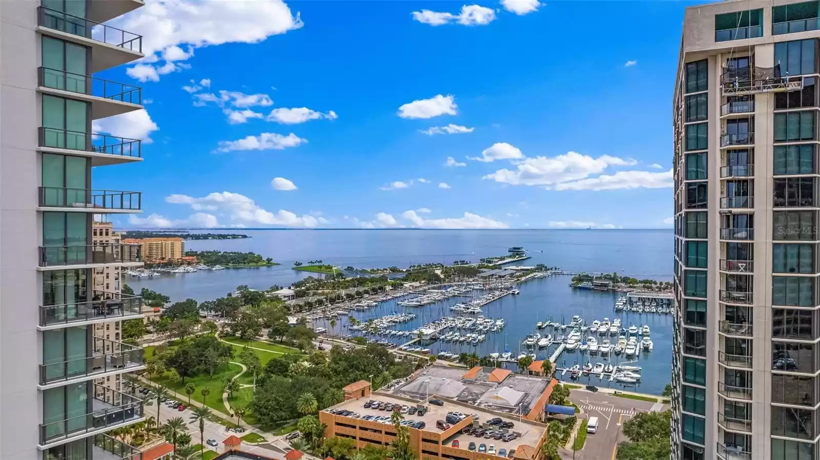 100 1ST AVENUE, ST PETERSBURG, Florida 33701, 2 Bedrooms Bedrooms, ,3 BathroomsBathrooms,Residential,For Sale,1ST,MFRTB8321738