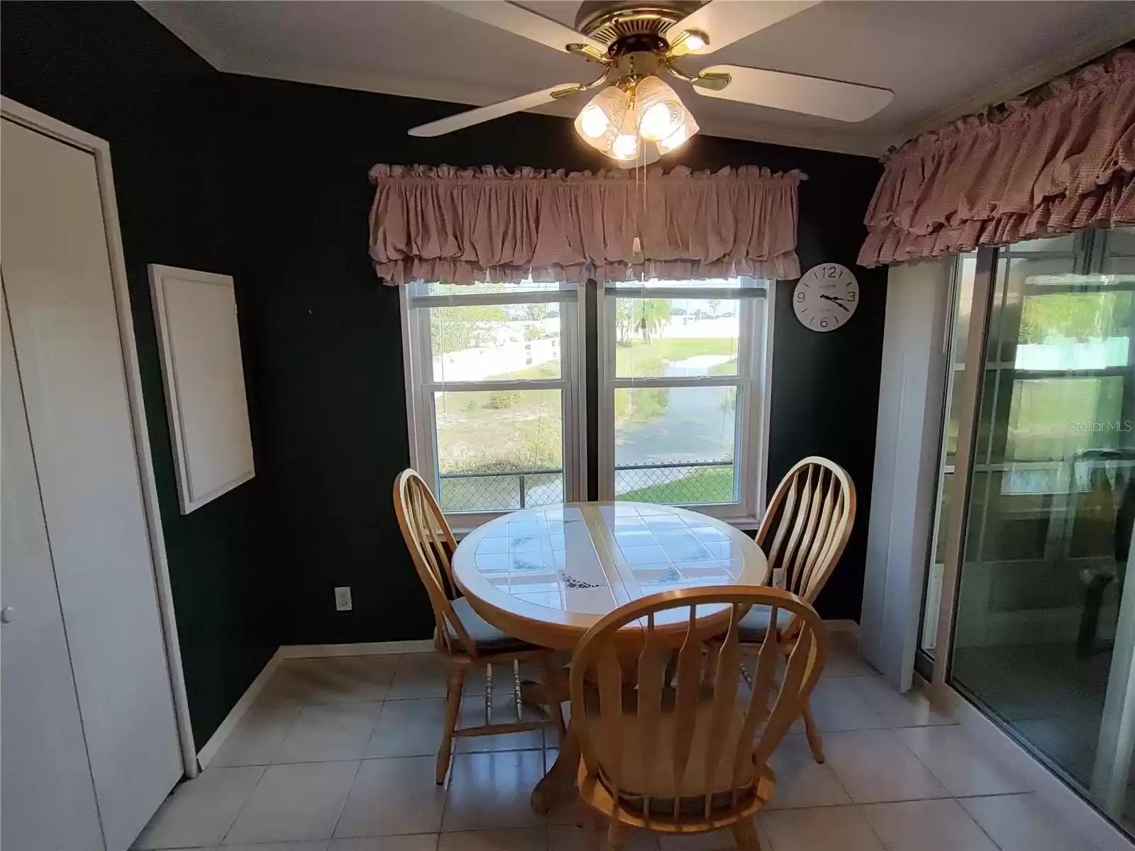 265 FAIRWAY BOULEVARD, FROSTPROOF, Florida 33843, 3 Bedrooms Bedrooms, ,2 BathroomsBathrooms,Residential,For Sale,FAIRWAY,MFRO6258883