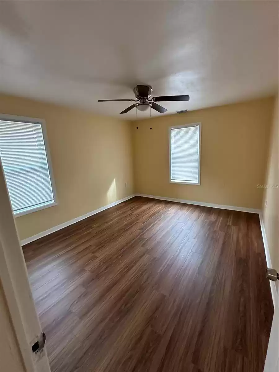 1010 MARTIN LUTHER KING JR AVENUE, CLEARWATER, Florida 33756, 2 Bedrooms Bedrooms, ,1 BathroomBathrooms,Residential Lease,For Rent,MARTIN LUTHER KING JR,MFRTB8323154