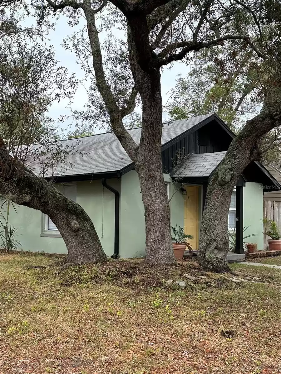 1010 MARTIN LUTHER KING JR AVENUE, CLEARWATER, Florida 33756, 2 Bedrooms Bedrooms, ,1 BathroomBathrooms,Residential Lease,For Rent,MARTIN LUTHER KING JR,MFRTB8323154