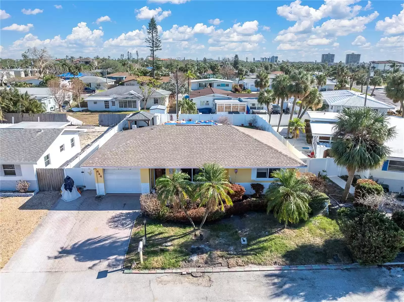 444 90TH AVENUE, ST PETE BEACH, Florida 33706, 2 Bedrooms Bedrooms, ,2 BathroomsBathrooms,Residential,For Sale,90TH,MFRTB8322774