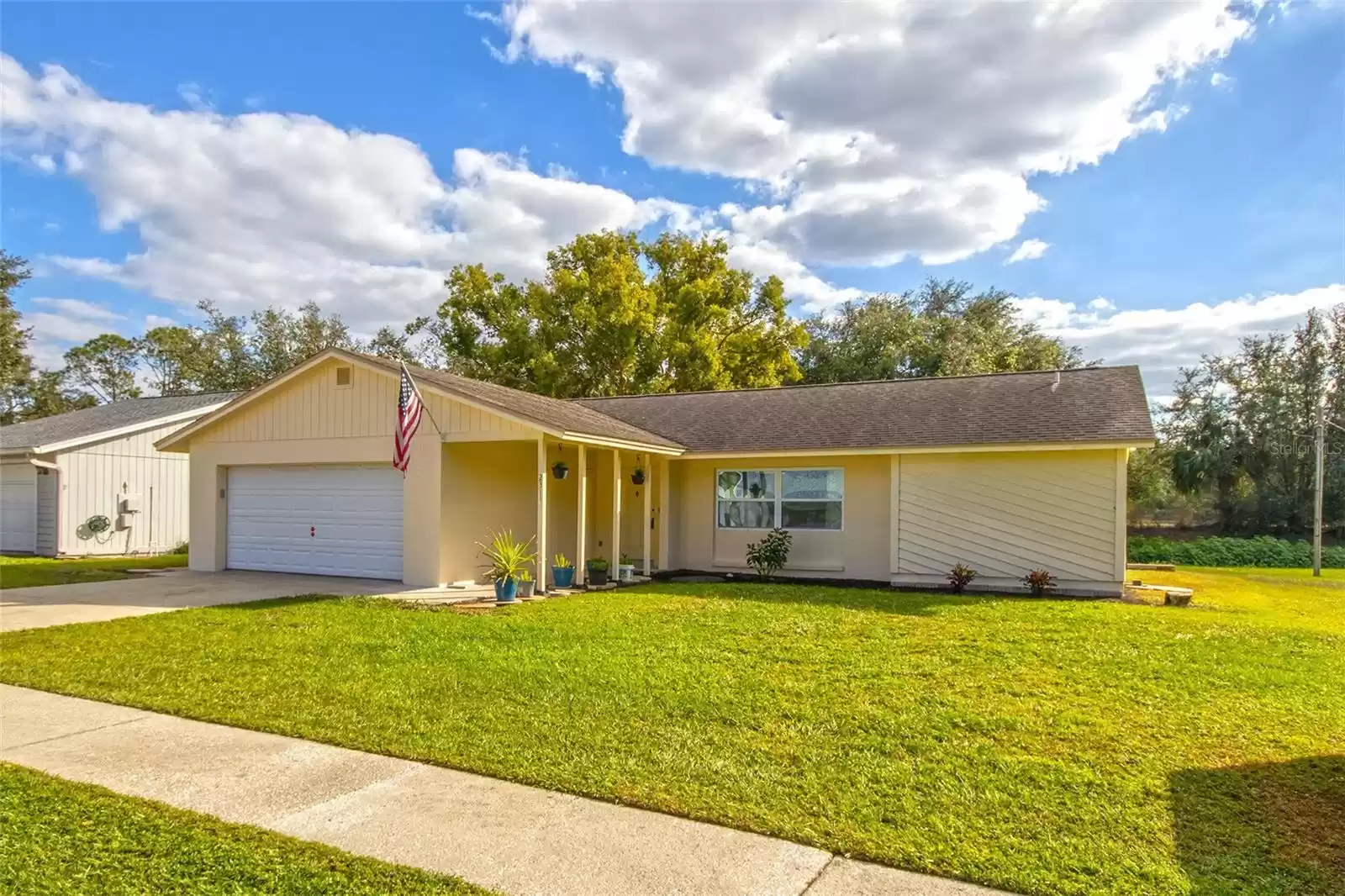 2311 GNARLED OAK AVENUE, LUTZ, Florida 33549, 3 Bedrooms Bedrooms, ,2 BathroomsBathrooms,Residential,For Sale,GNARLED OAK,MFRTB8322935