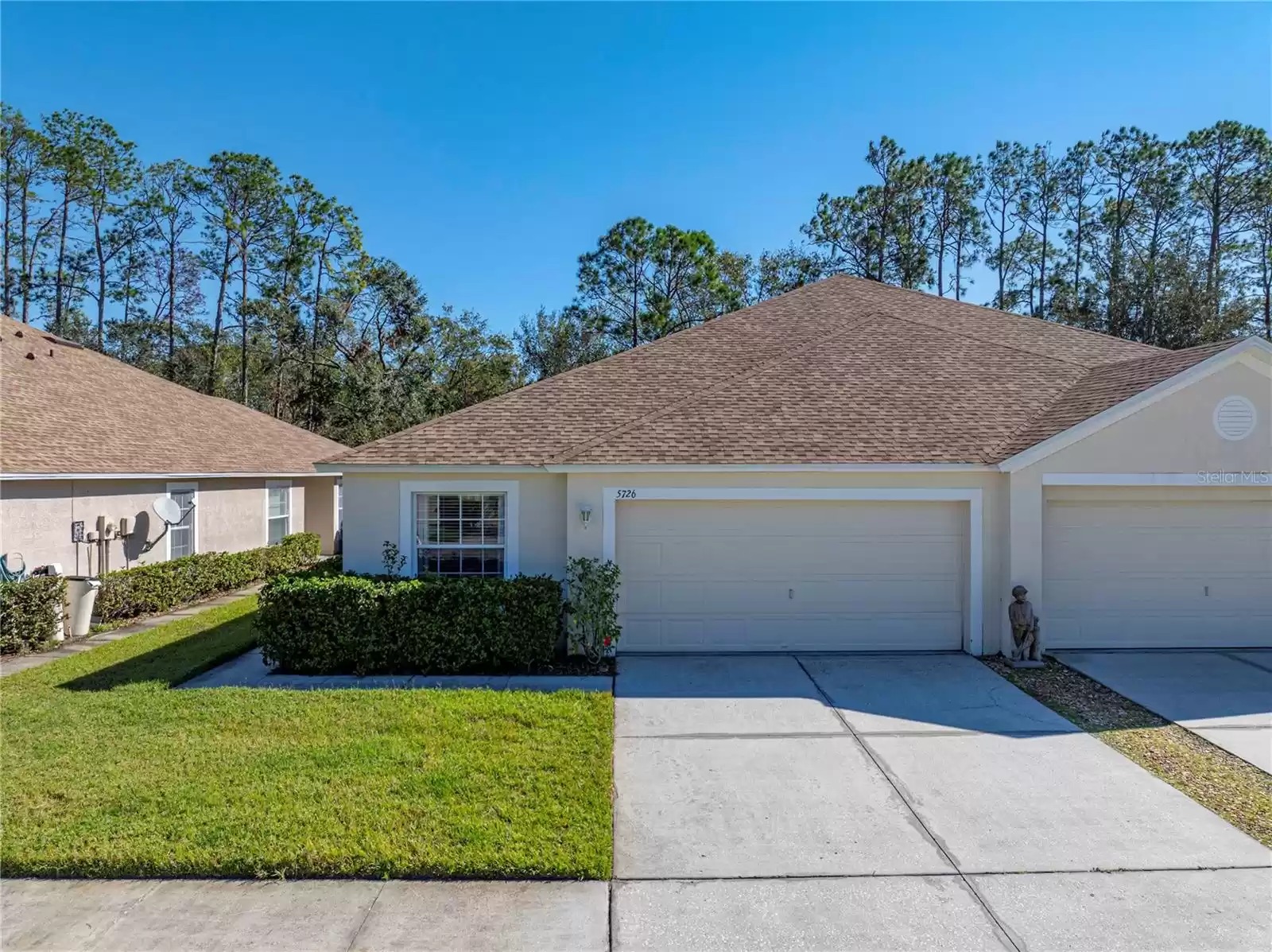 5726 AUTUMN SHIRE DRIVE, ZEPHYRHILLS, Florida 33541, 3 Bedrooms Bedrooms, ,2 BathroomsBathrooms,Residential,For Sale,AUTUMN SHIRE,MFRTB8321027