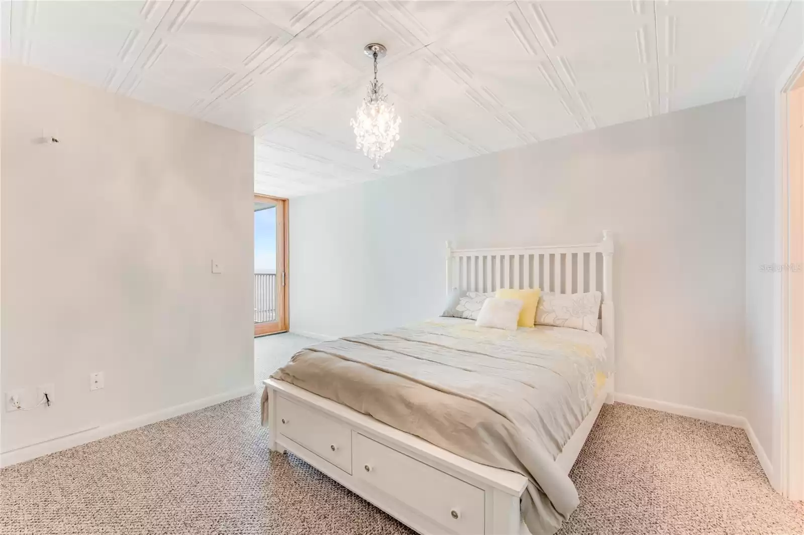 Large bedroom